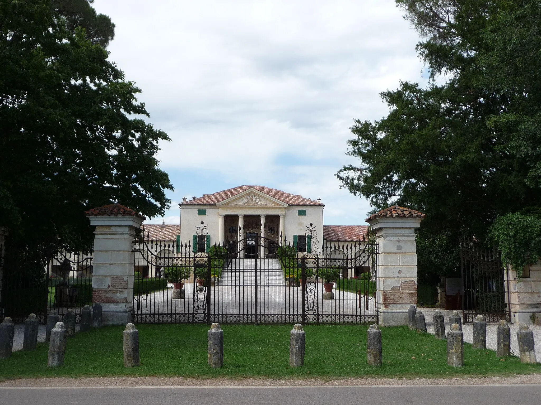 Photo showing: Villa Emo in Fanzolo di Vedelago, province of Treviso, Italy, designed by Andrea Palladio about 1558.