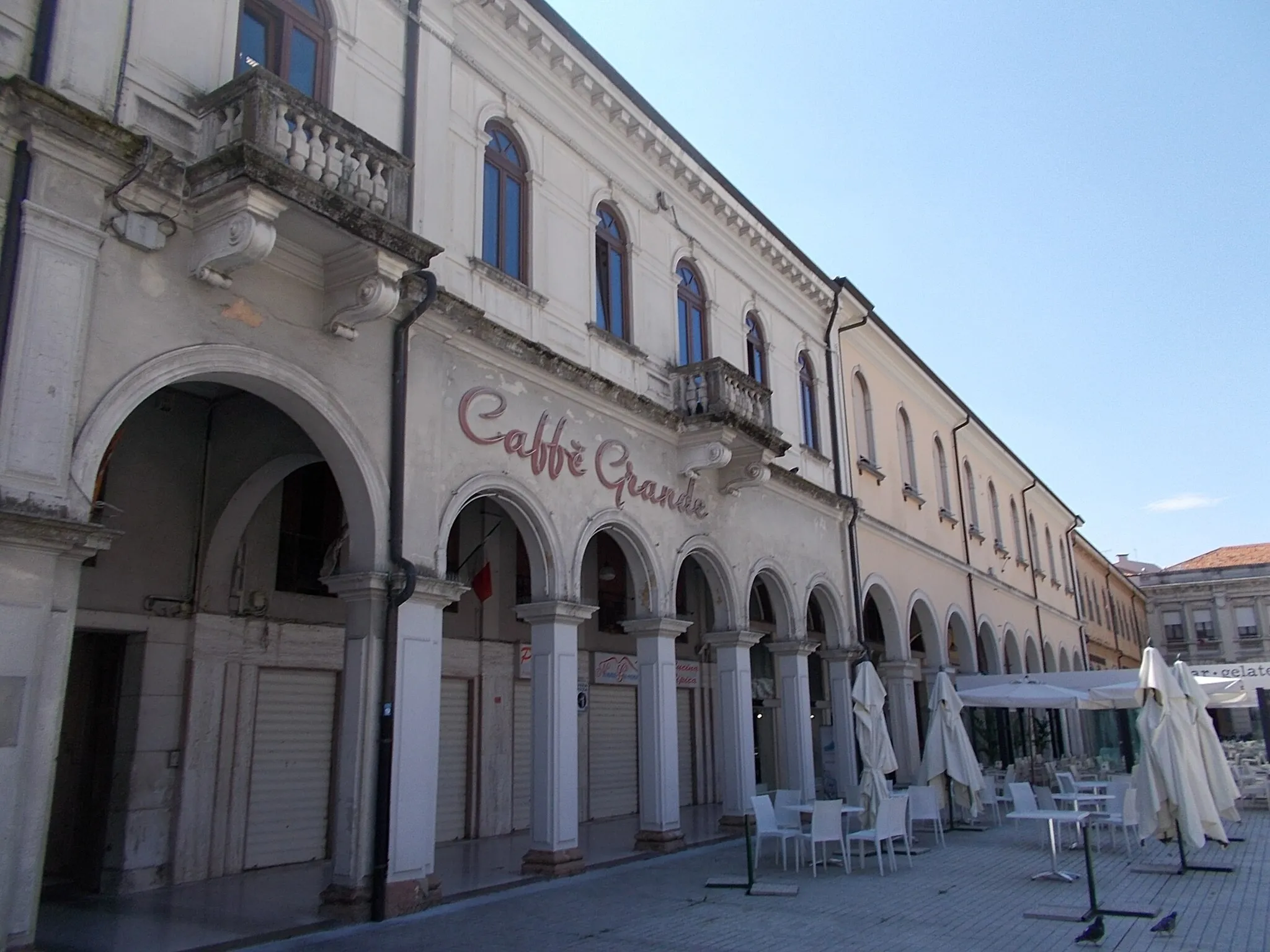 Photo showing: San Donà di Piave - Piazza Indipendenza