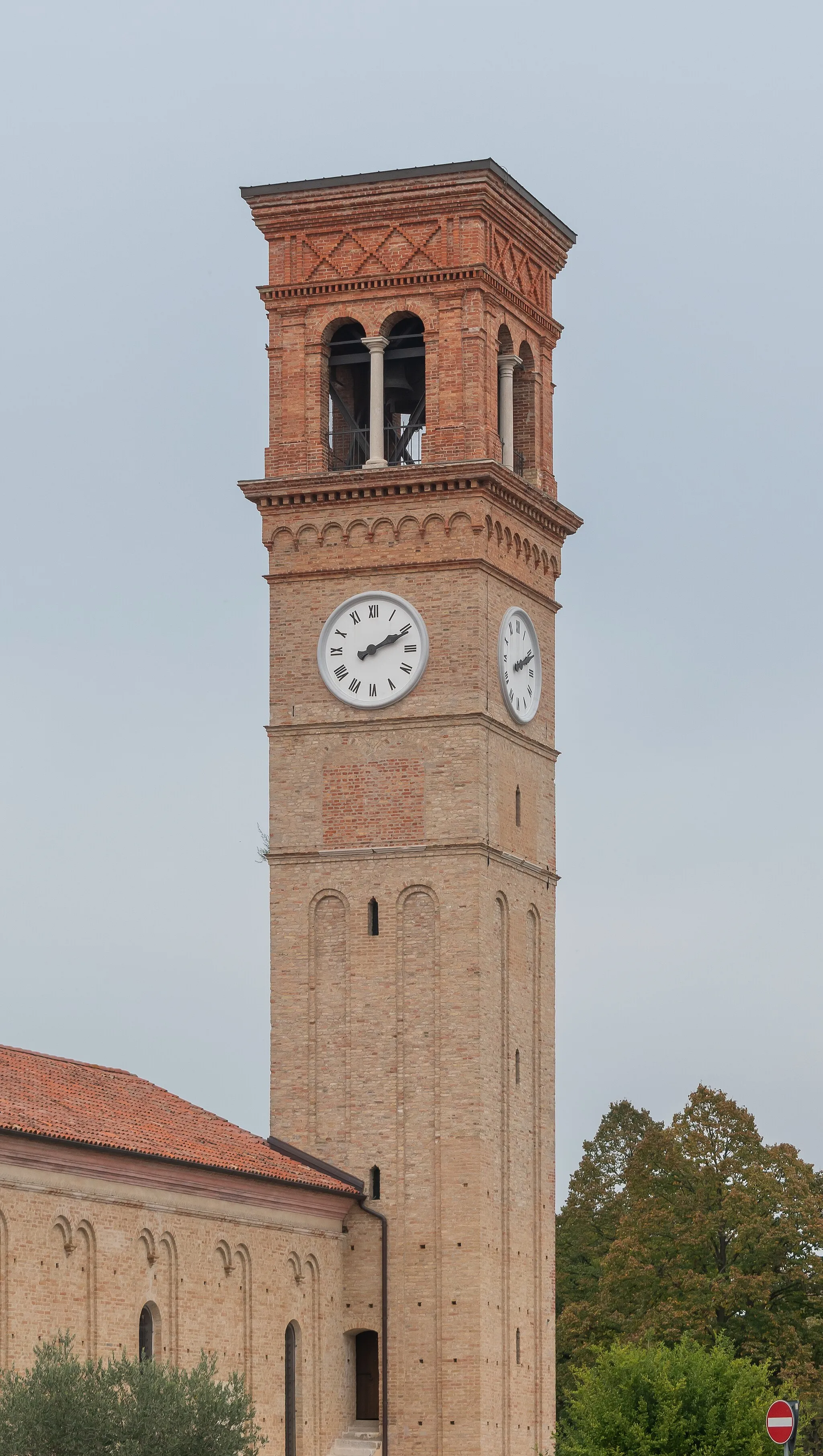 Photo showing: Bell tower of the Assumption of Our Lady church in Blessaglia, municipality of Pramaggiore, Veneto, Italy