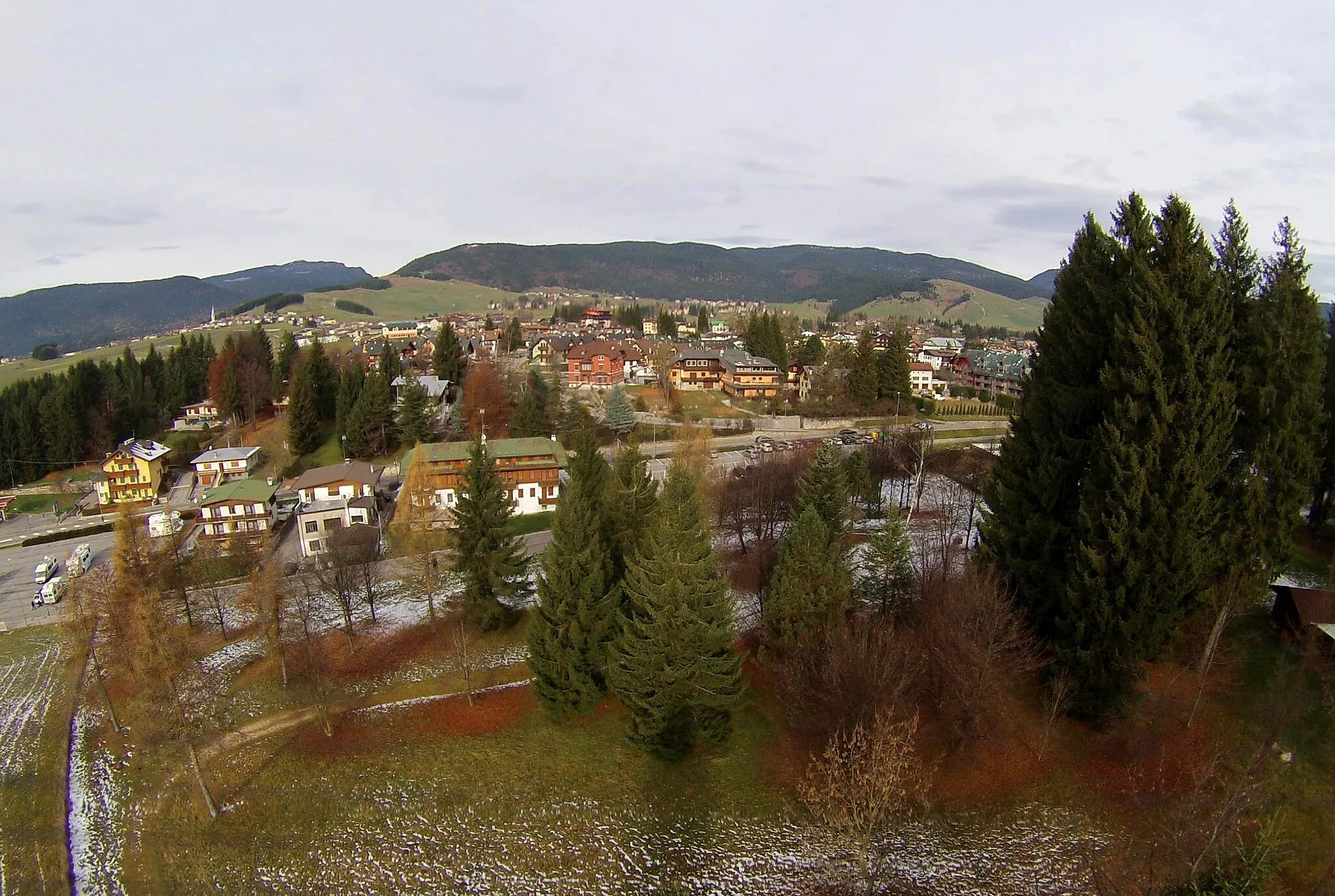 Photo showing: DRONE - Il parco di Asiago dall'alto