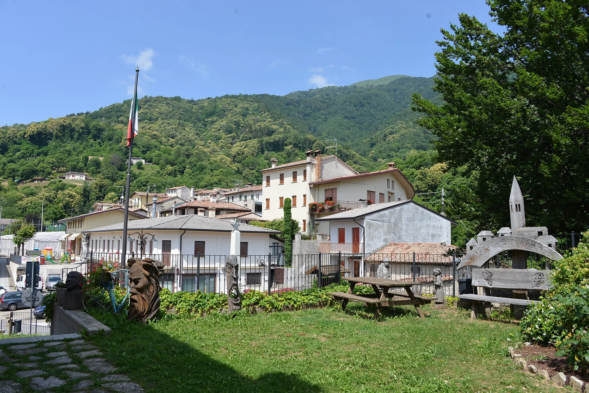 Photo showing: Vista su Combai, frazione di Miane TV