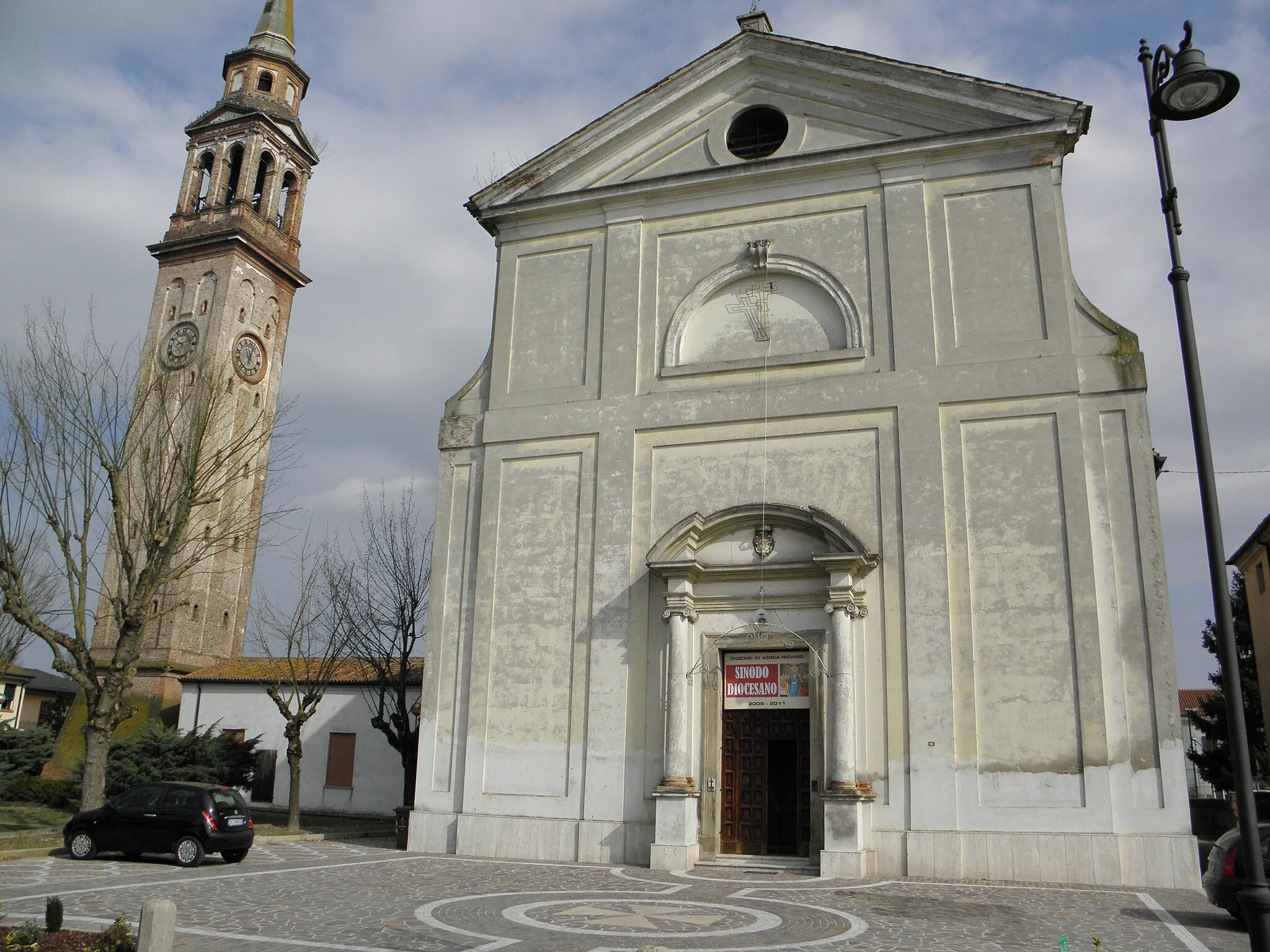 Photo showing: Concadirame, comune soppresso ora frazione di Rovigo: la parrocchiale dedicata alla Beata Vergine Maria del Rosario.