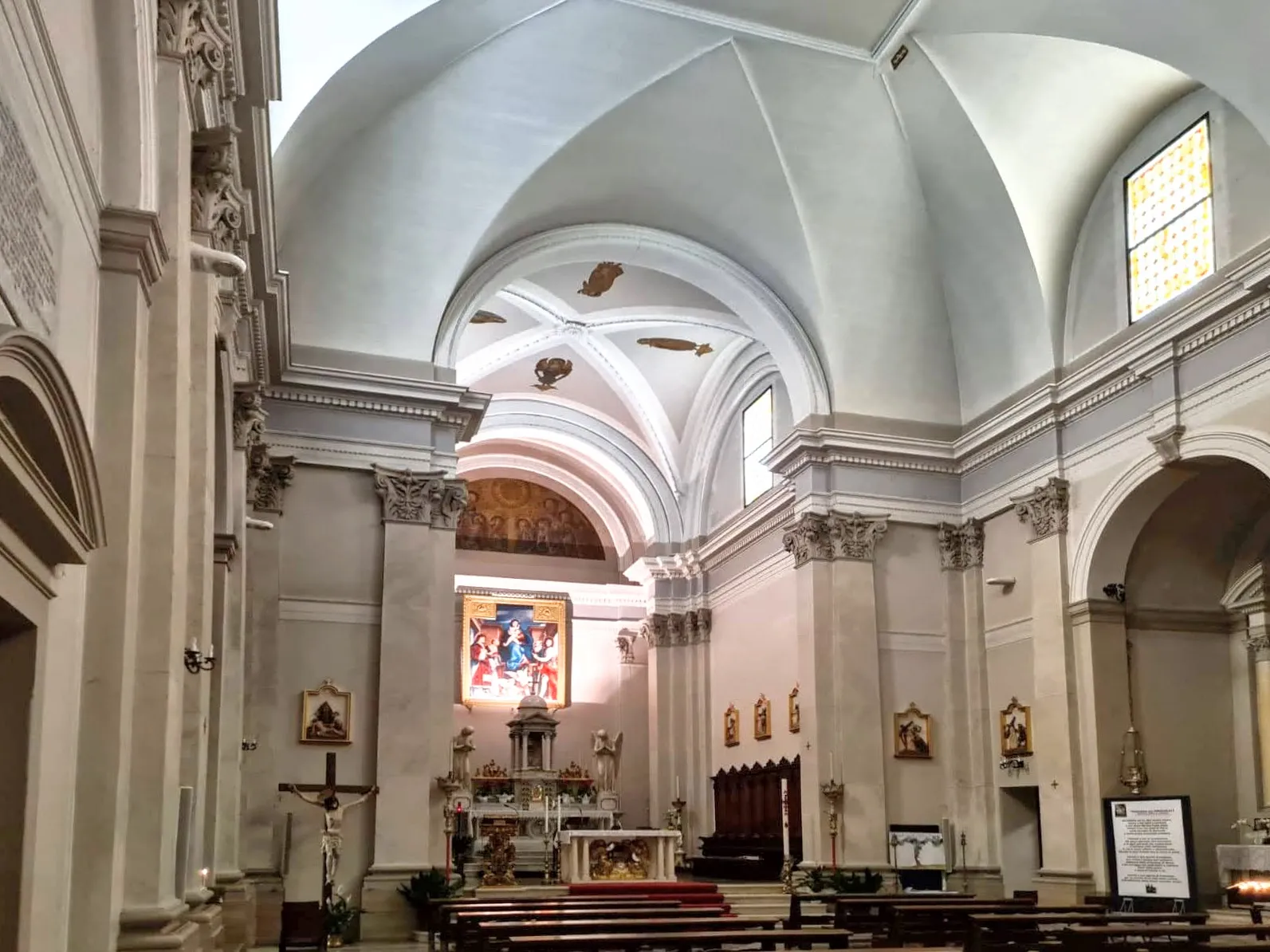 Photo showing: L'interno della chiesa parrocchiale di Torre, frazione di Pordenone