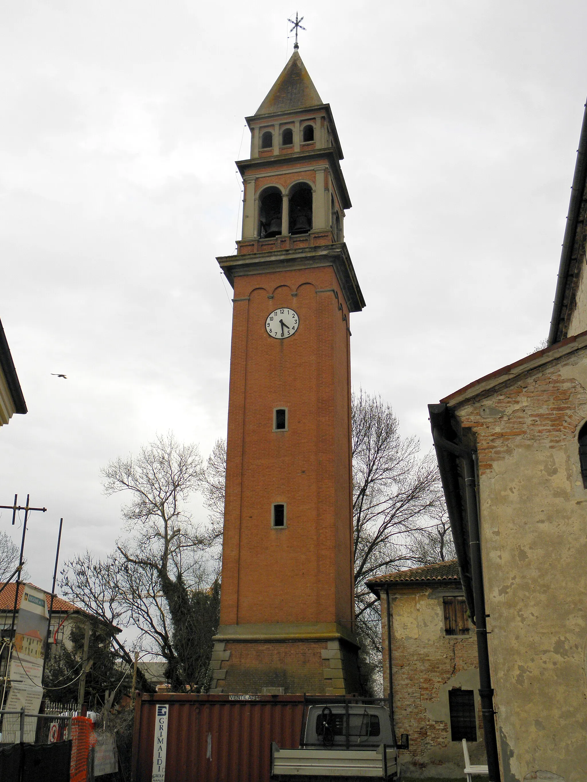 Photo showing: Borsea, in municipality of Rovigo. San Zenone church tower.