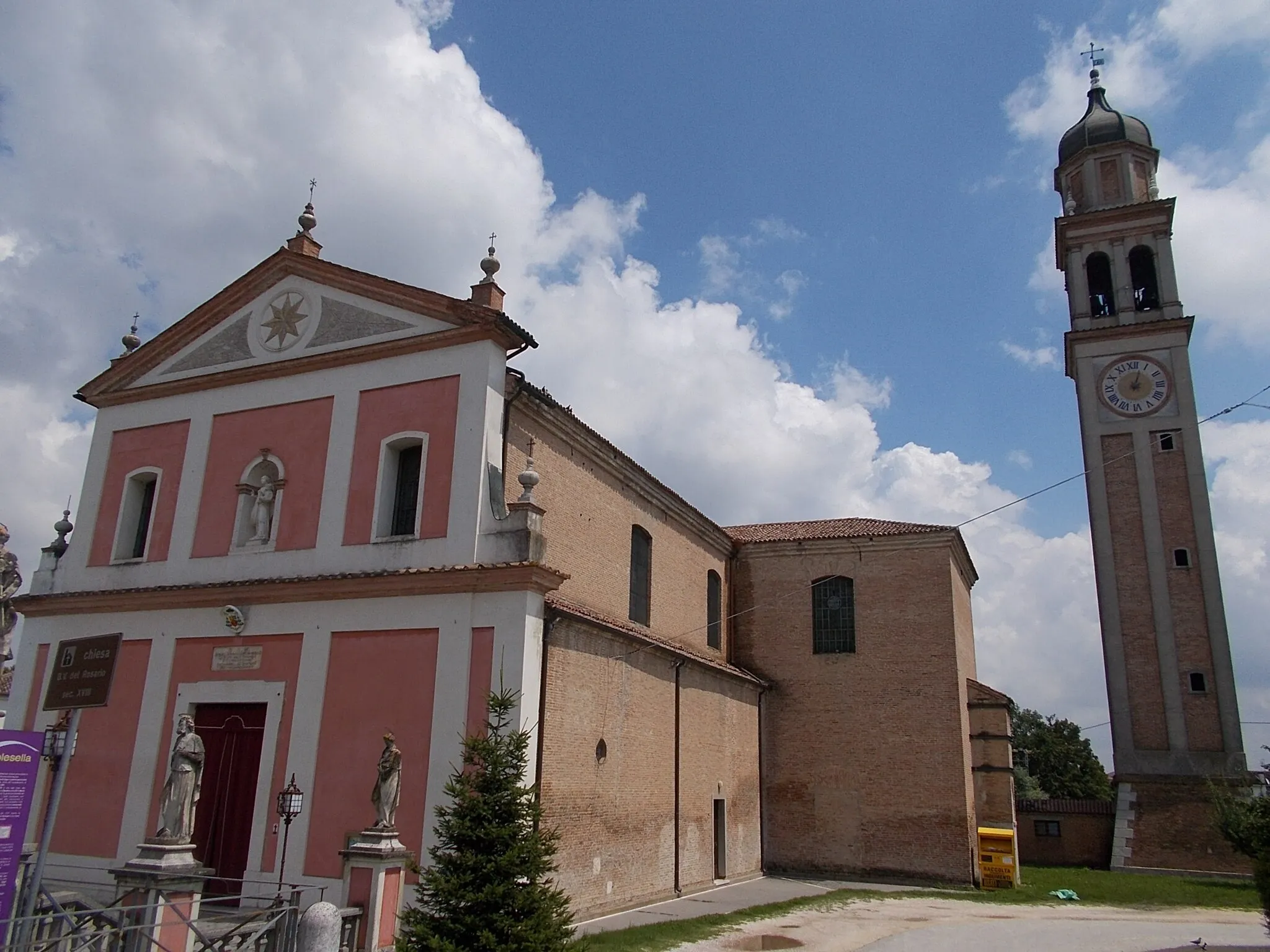 Photo showing: Polesella - Beata Vergine del Rosario-templom
