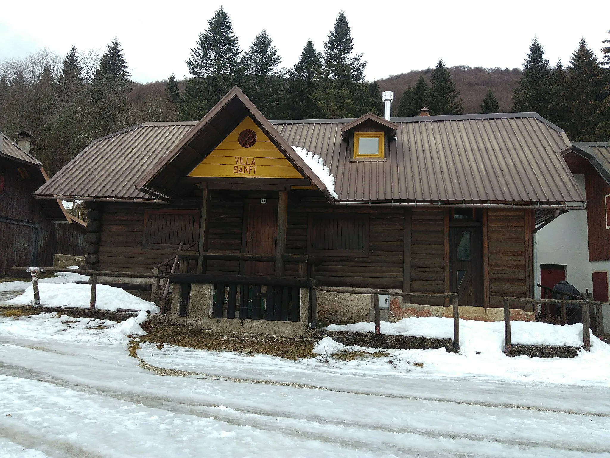 Photo showing: A house in Vallorch