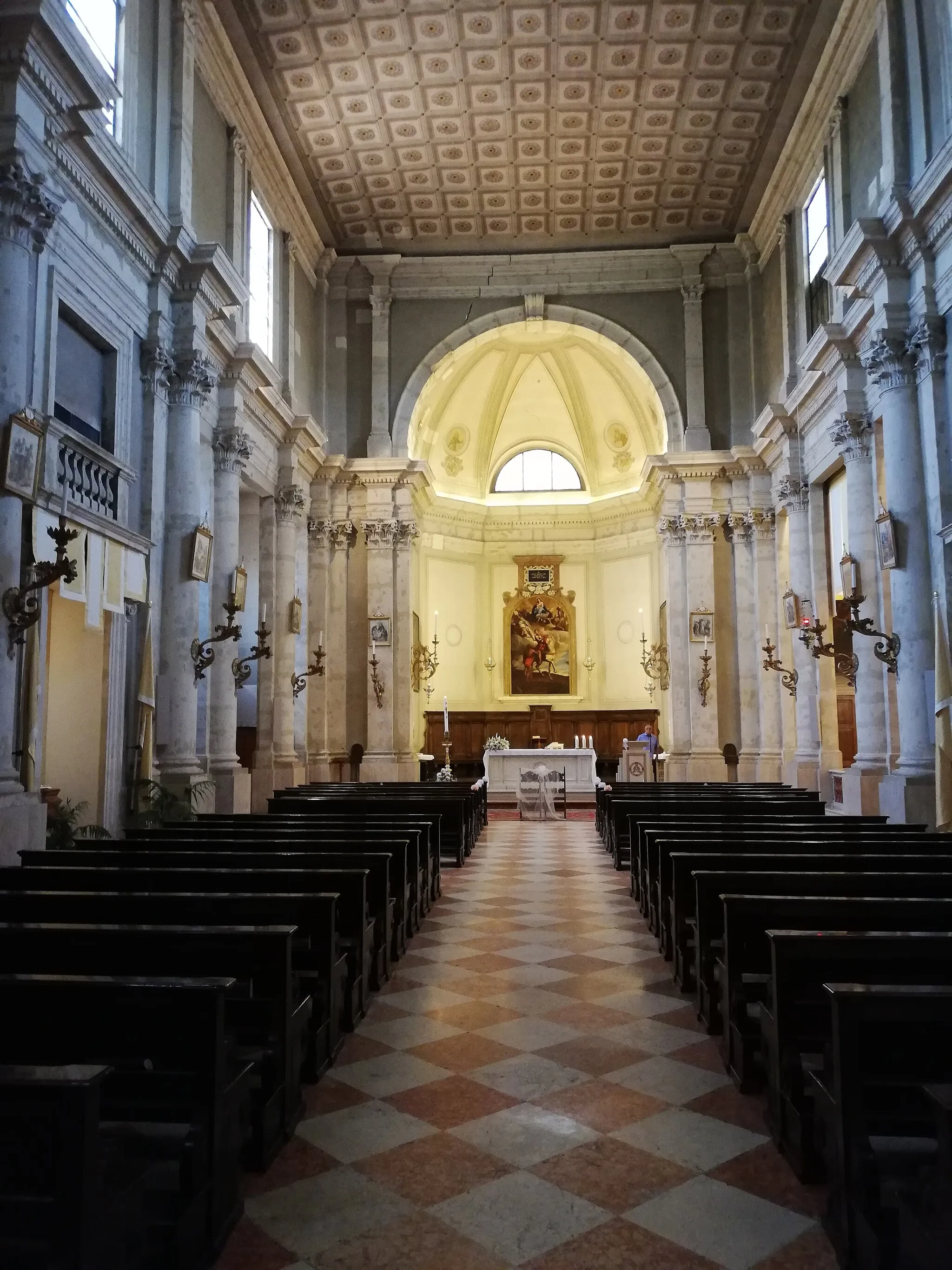 Photo showing: Avesa (Verona, Veneto, Italy) - Saint Martin church - Interior