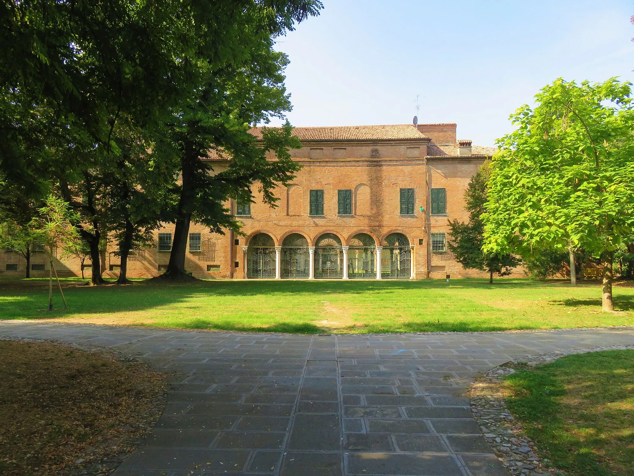 Photo showing: Parco Pareschi è un parco pubblico di Ferrara nato come giardino del palazzo Estense (poi noto come palazzo di Renata di Francia).