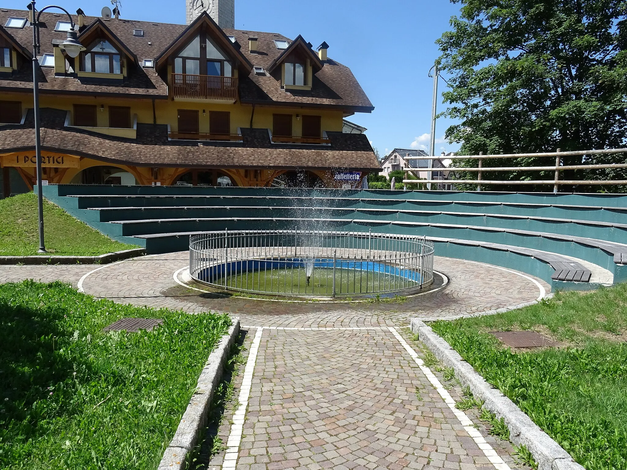 Photo showing: Canove (Roana, Veneto, Italy) - Fountain