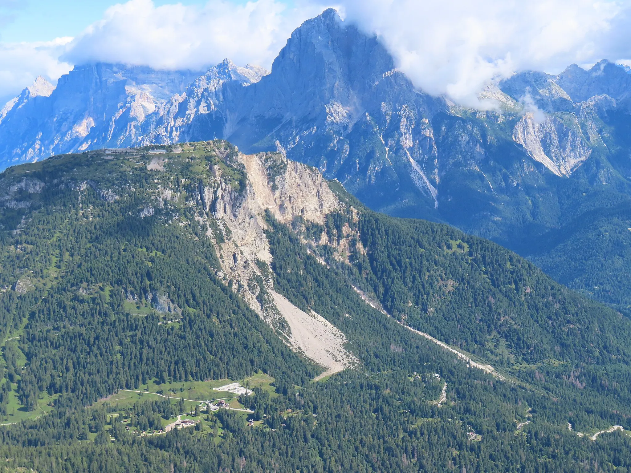 Photo showing: Felssturz am Monte Rite, aufgenommen am 5. August 2023.