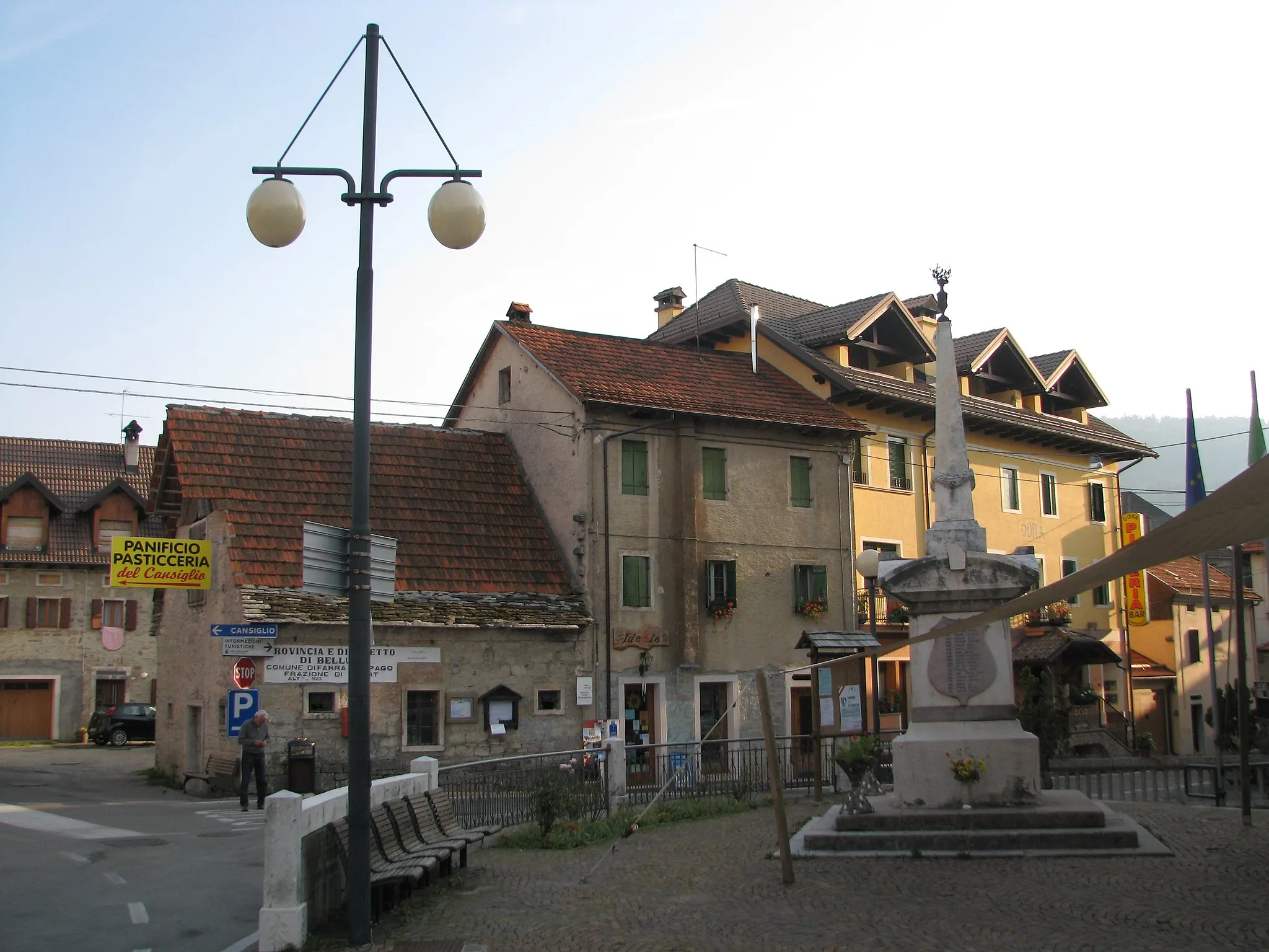 Photo showing: Veduta del centro di Spert (Farra d'Alpago)