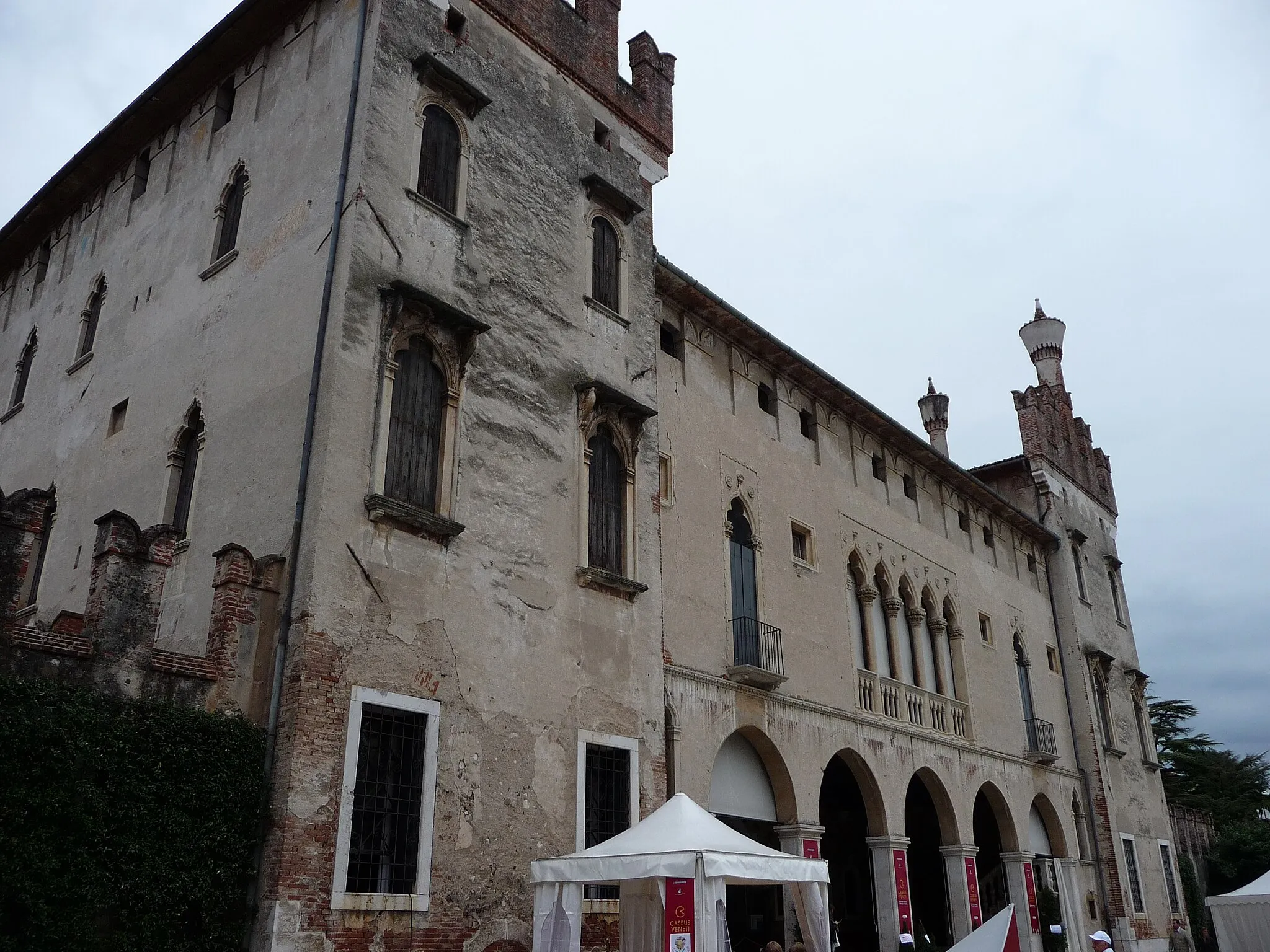 Photo showing: The Villa-Castle Porto Colleoni of Thiene in province of Vicenza.