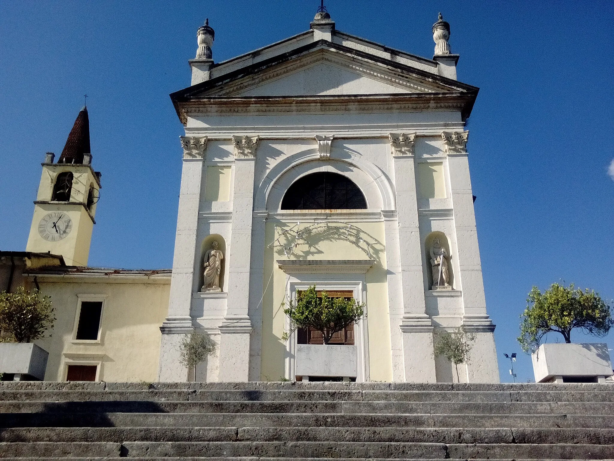 Photo showing: Facciata della chiesa parrocchiale di Prun