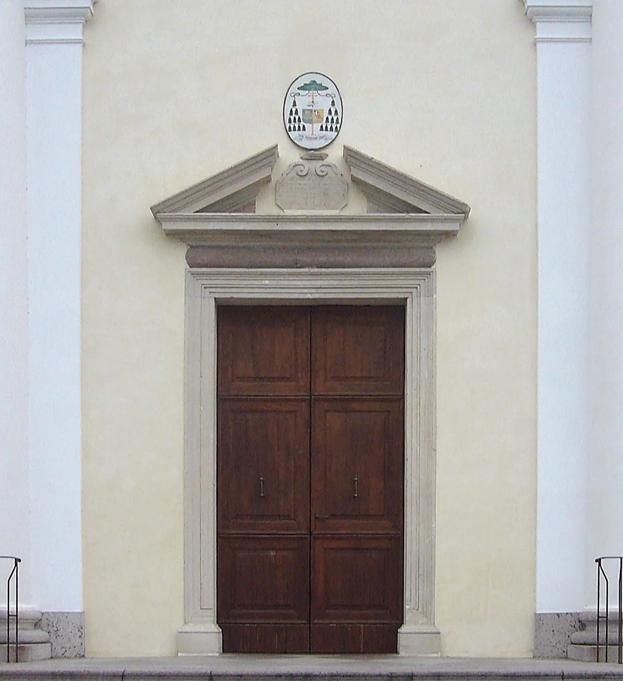 Photo showing: Il portale d'ingresso della chiesa di Onigo, frazione di Pederobba