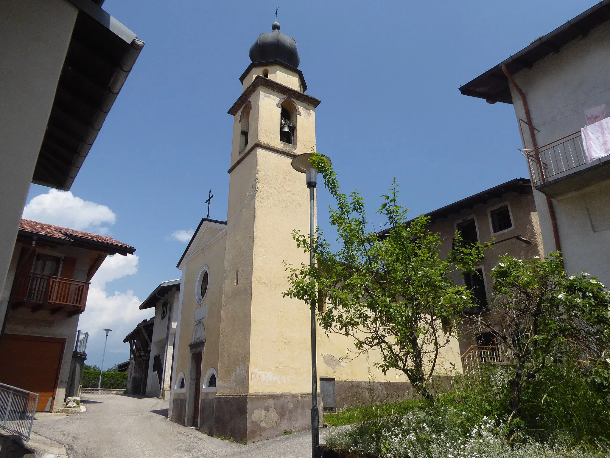 Photo showing: Pozza (Trambileno, Trentino, Italy), Blessed Virgin Mary's Seven Sorrows church