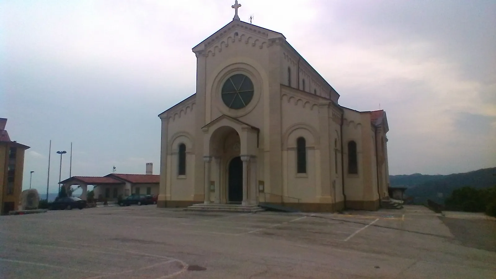 Photo showing: Muzzolon, frazione di Cornedo Vicentino: la chiesa di San Marco.