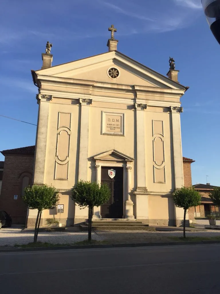 Photo showing: chiesa parrocchiale