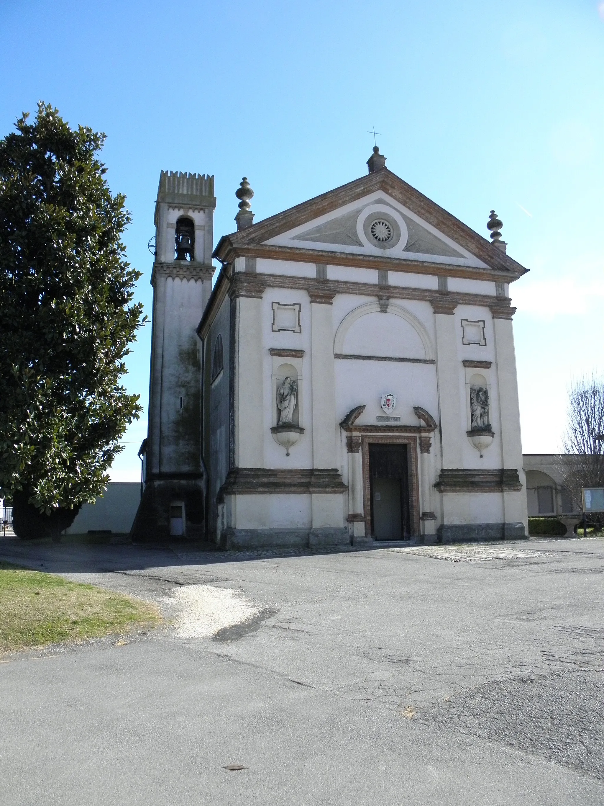 Photo showing: Schiavonia, frazione del comune di Este: la chiesa parrocchiale della Natività della Beata Vergine Maria.