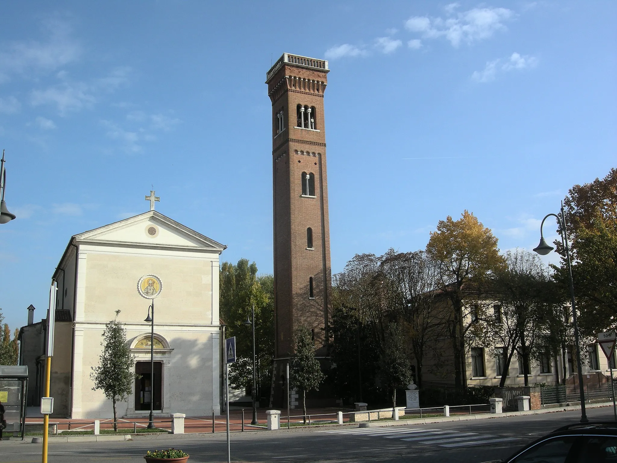 Photo showing: Cervellin, opera propria, Portegrandi Quarto d'Altino (VE) italy, lic. GFDL, data 27.10.2009