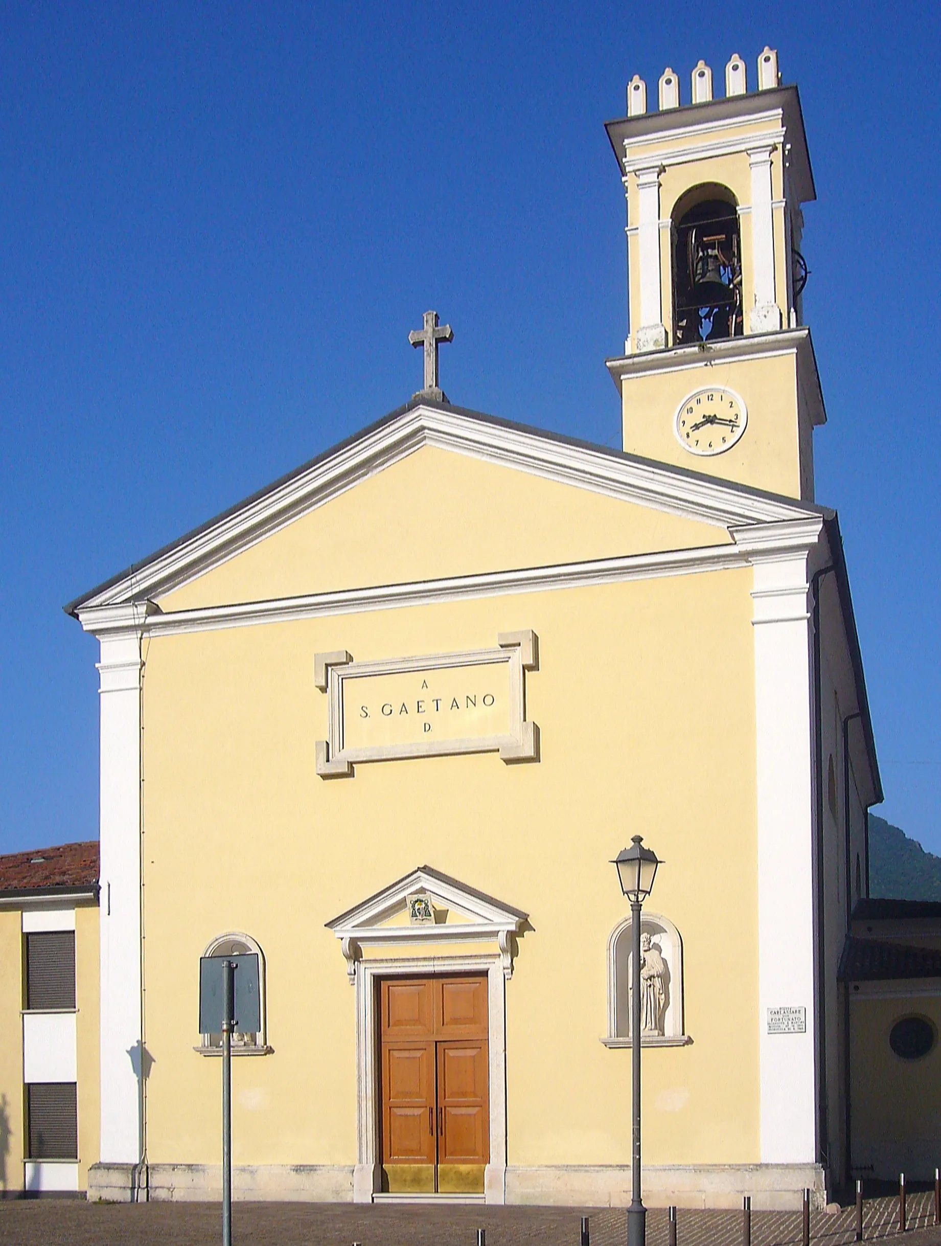 Photo showing: La chiesa parrocchiale di Mosson, frazione di Cogollo del Cengio