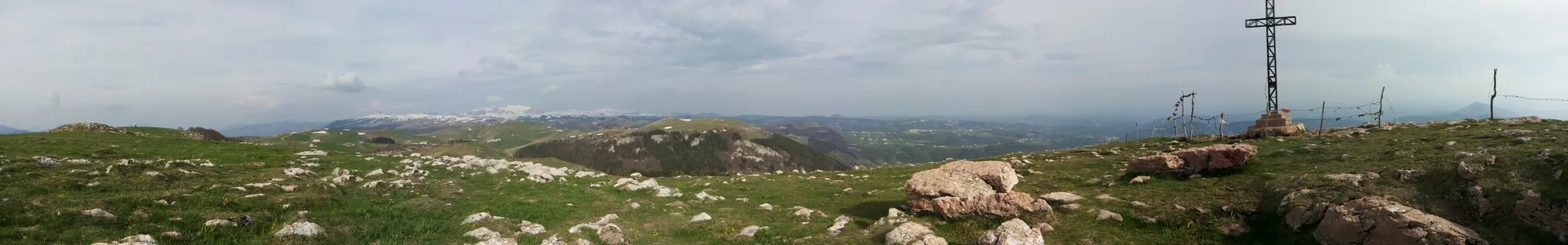 Photo showing: Panorama visto dal Corno d'Aquilio sui Monti Lessini (provincia di Verona)