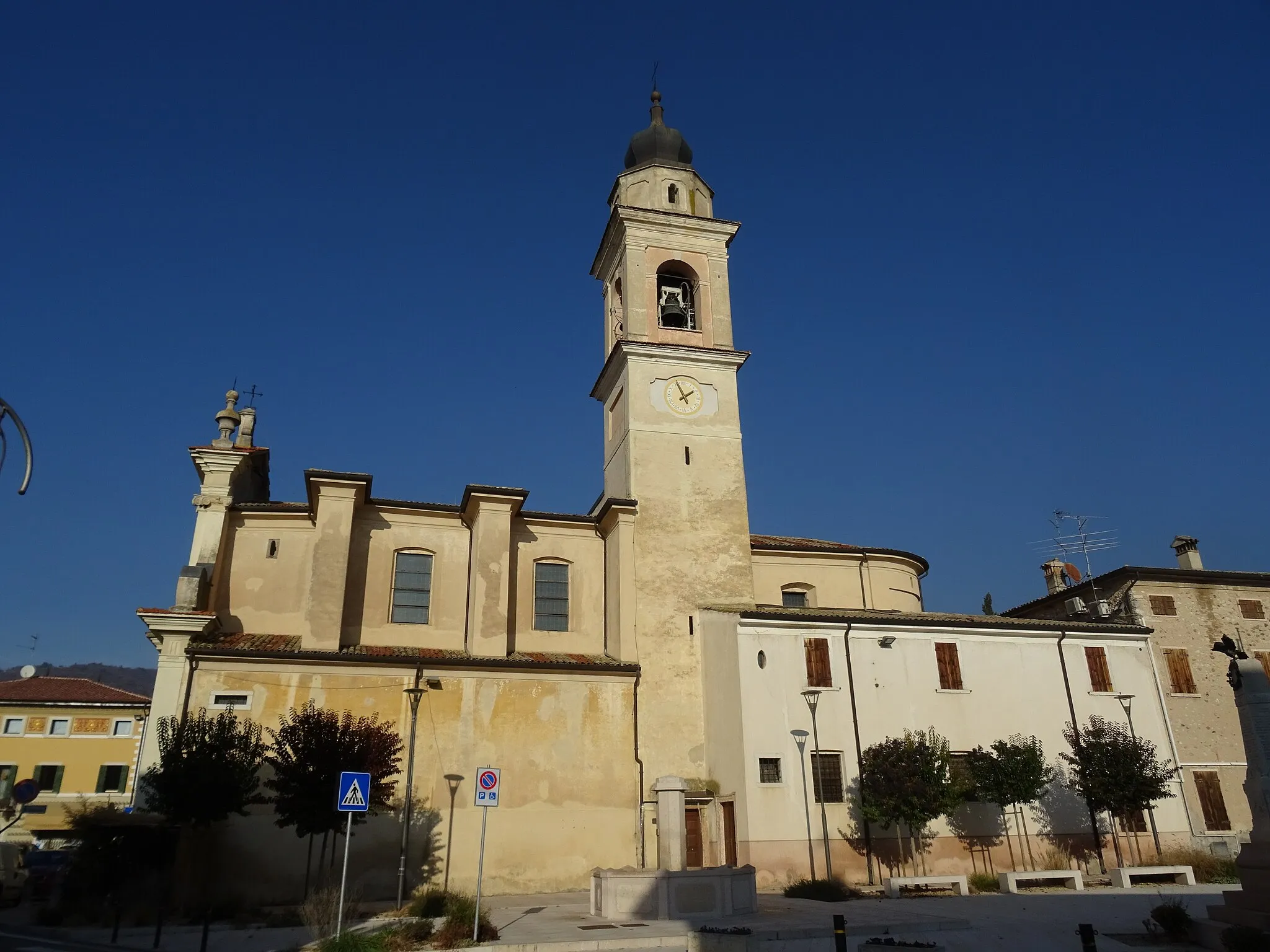 Photo showing: Castion Veronese (Costermano sul Garda, Veneto, Italy), Saint Mary Magdalene church