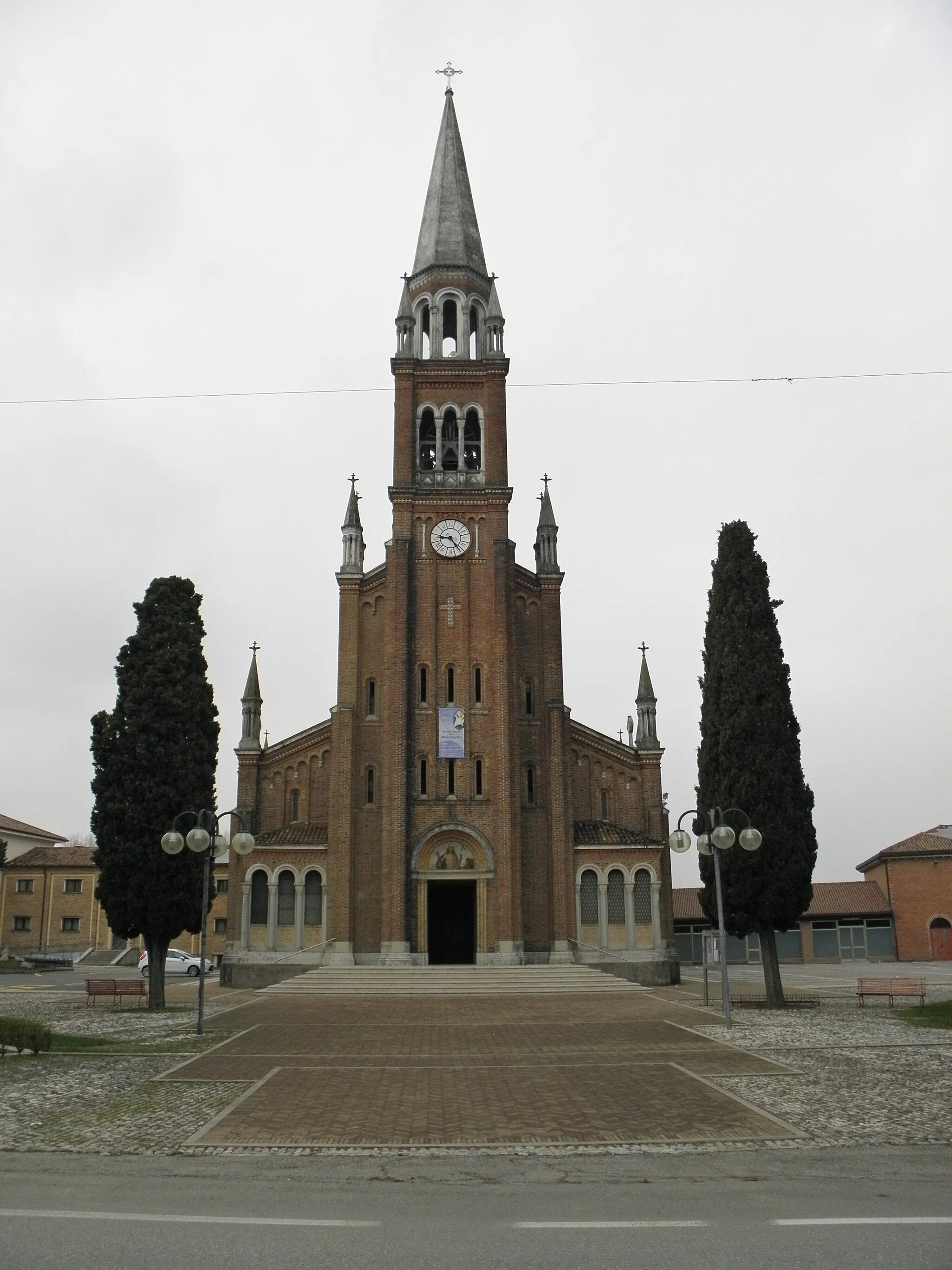 Photo showing: Santa Cristina, frazione di Quinto di Treviso: la chiesa parrocchiale di Santa Cristina.