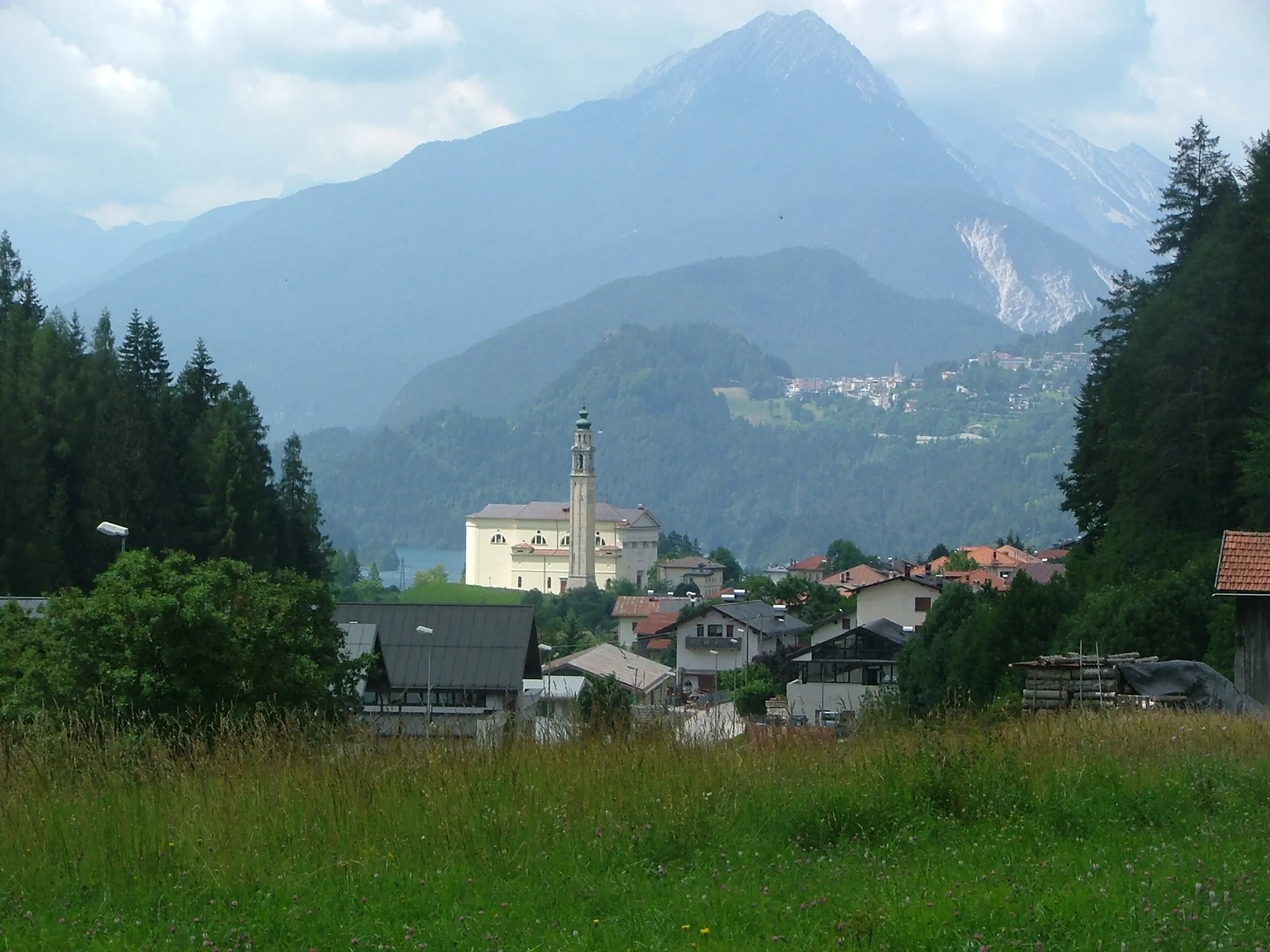 Photo showing: Panorama of Domegge di Cadore, Province of Belluno,Dolomites Veneto, Italy