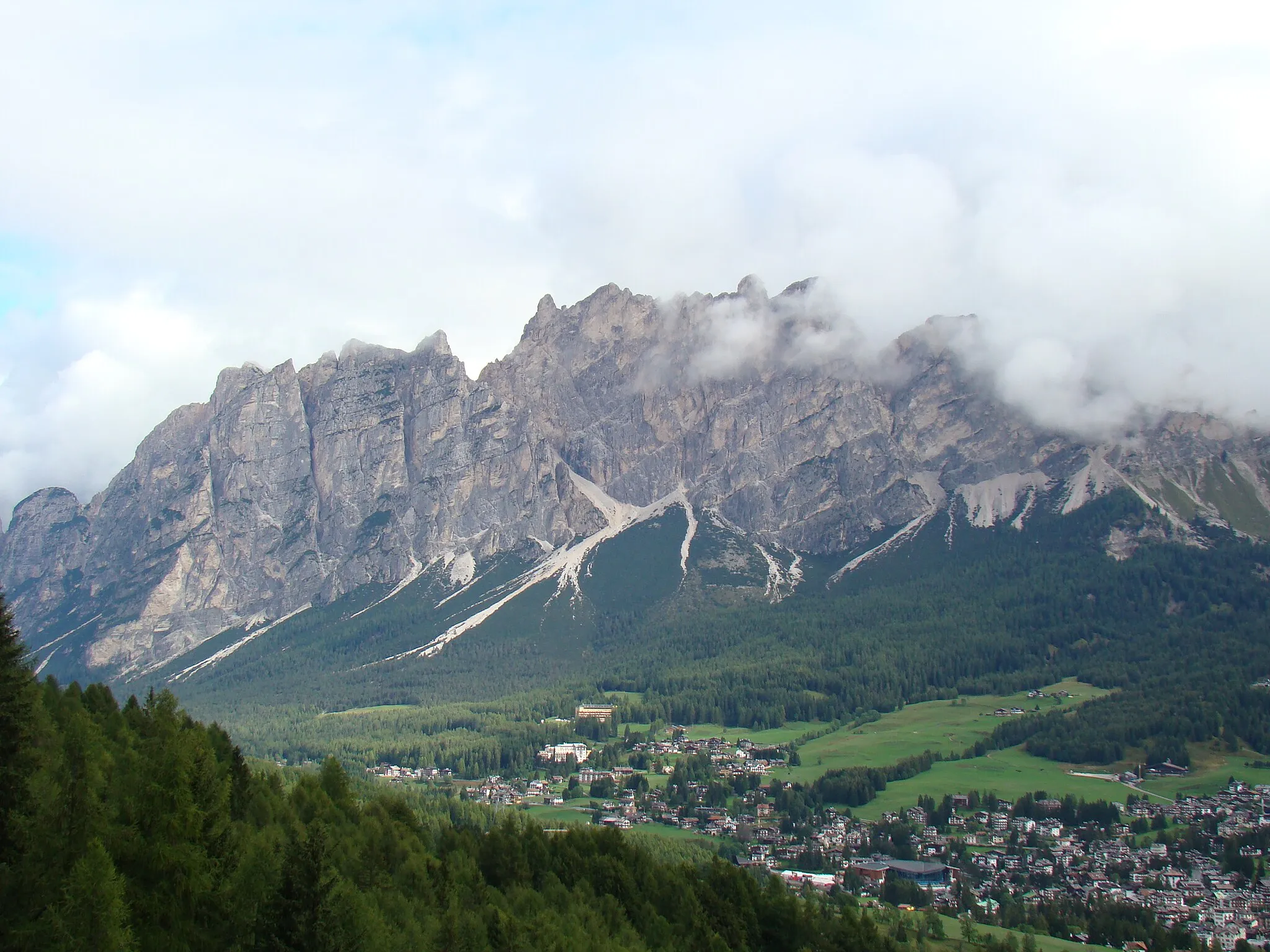 Photo showing: Cortina d'Ampezzo
