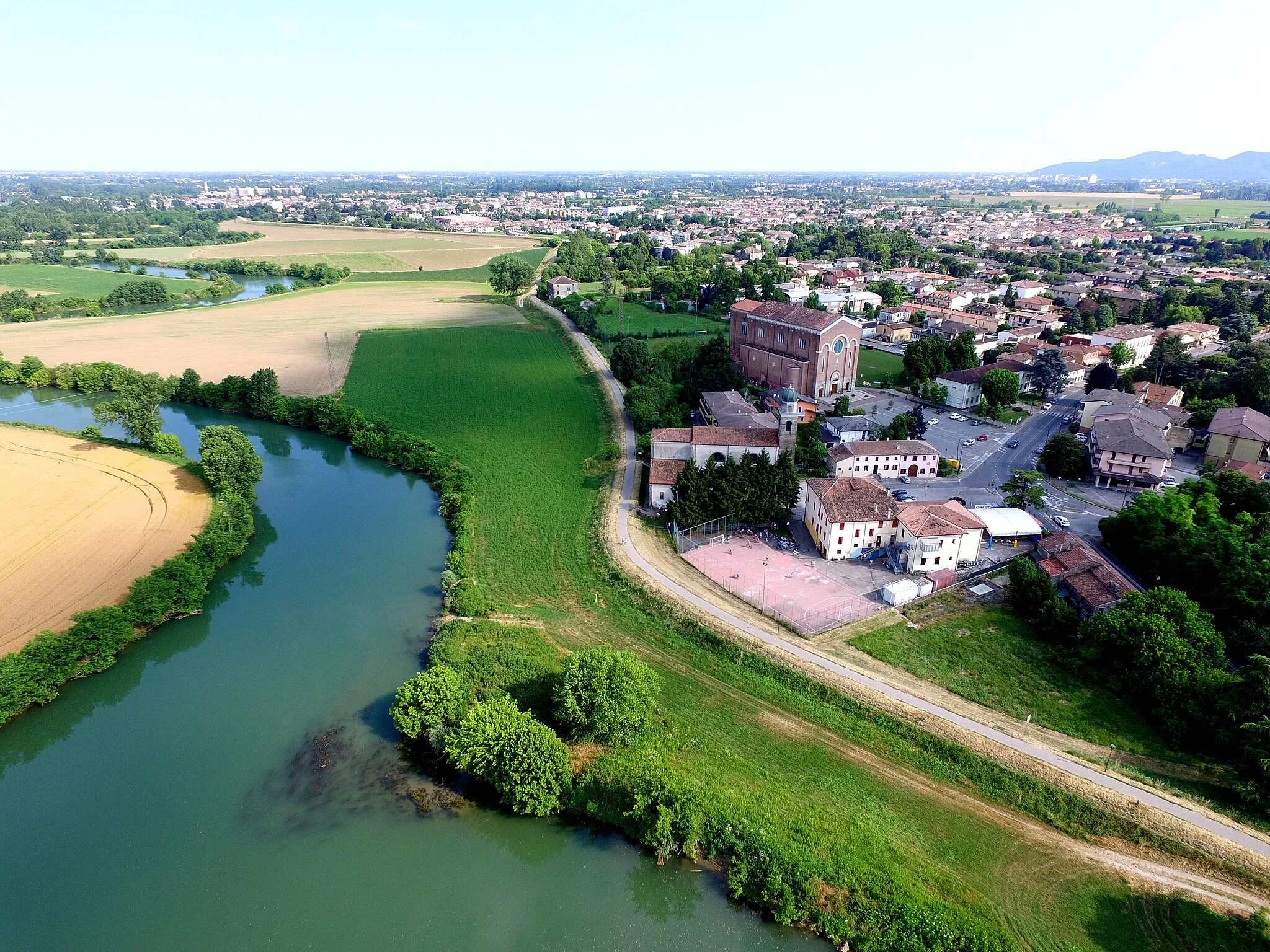 Photo showing: Vista di uno scorcio del fiume Bacchiglione con l'Auditorium San Michele