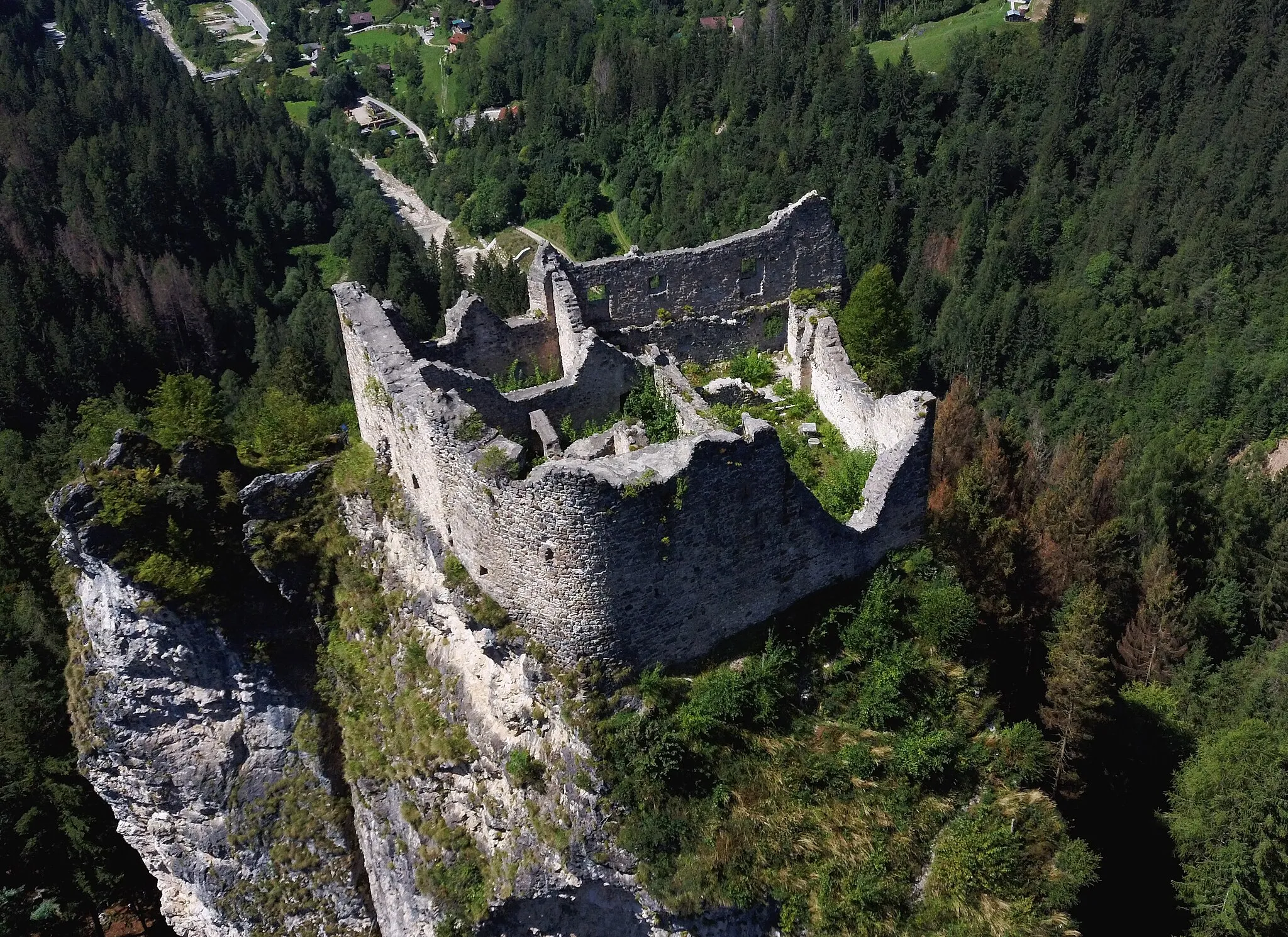 Photo showing: Castel Pietra (Tonadico, Primiero San Martino di Castrozza, Trentino, Italy)