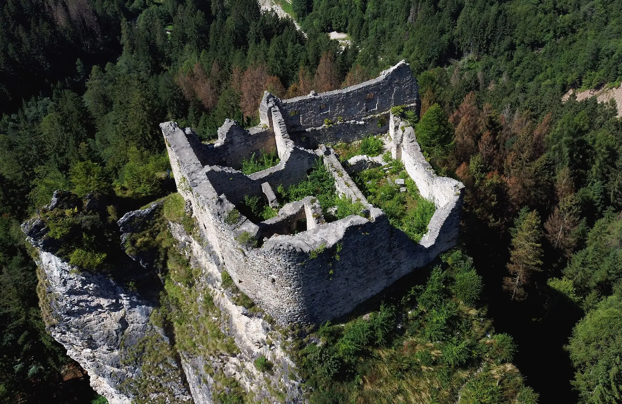 Photo showing: Castel Pietra (Tonadico, Primiero San Martino di Castrozza, Trentino, Italy)