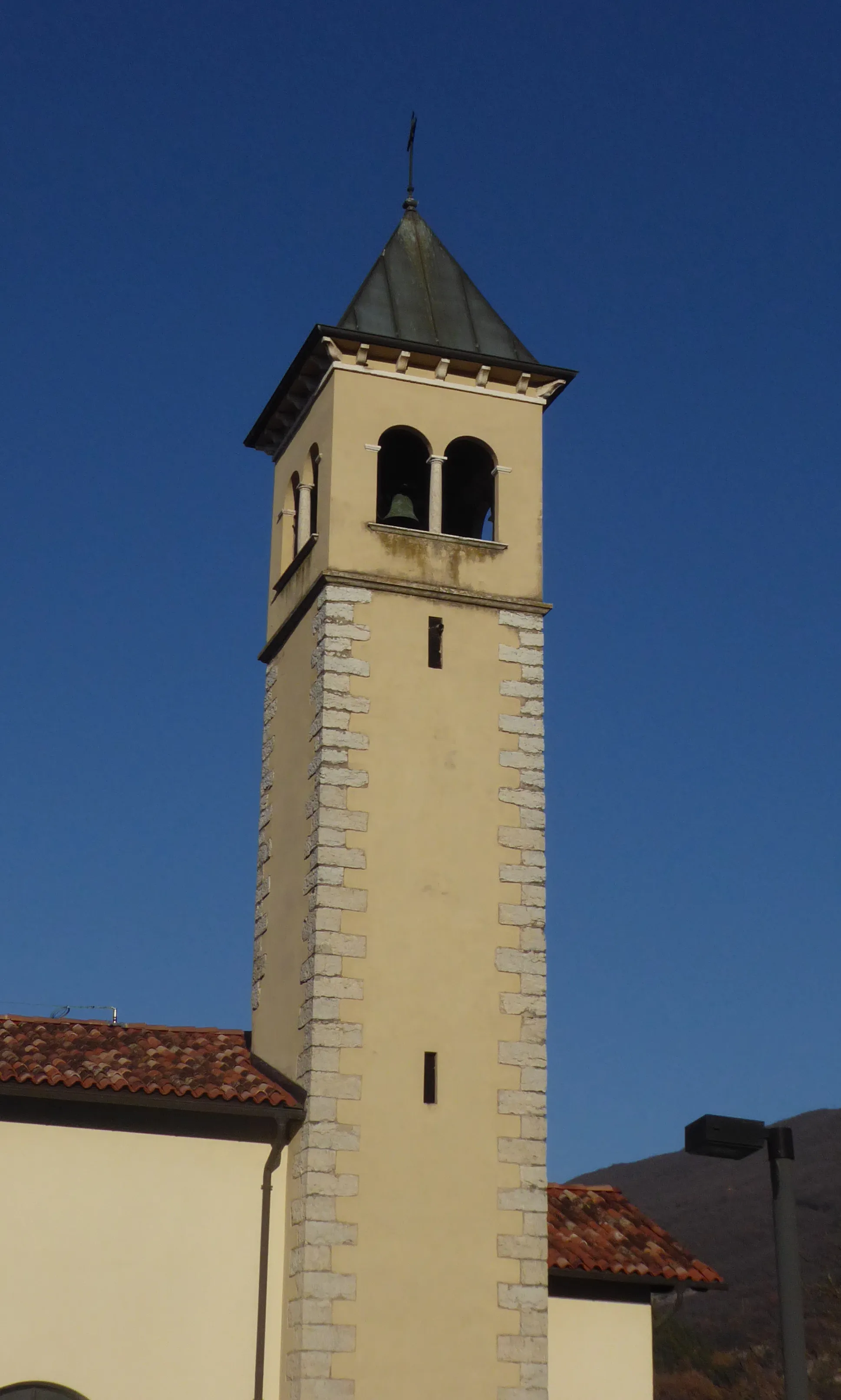 Photo showing: Porte (Trambileno, Trentino, Italy), Holy Trinity church - Belltower