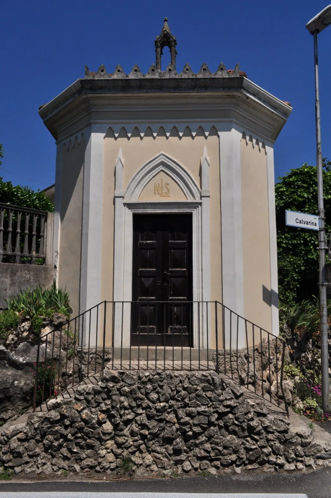 Photo showing: Capitello della Madonna di Lourdes in Arzignano