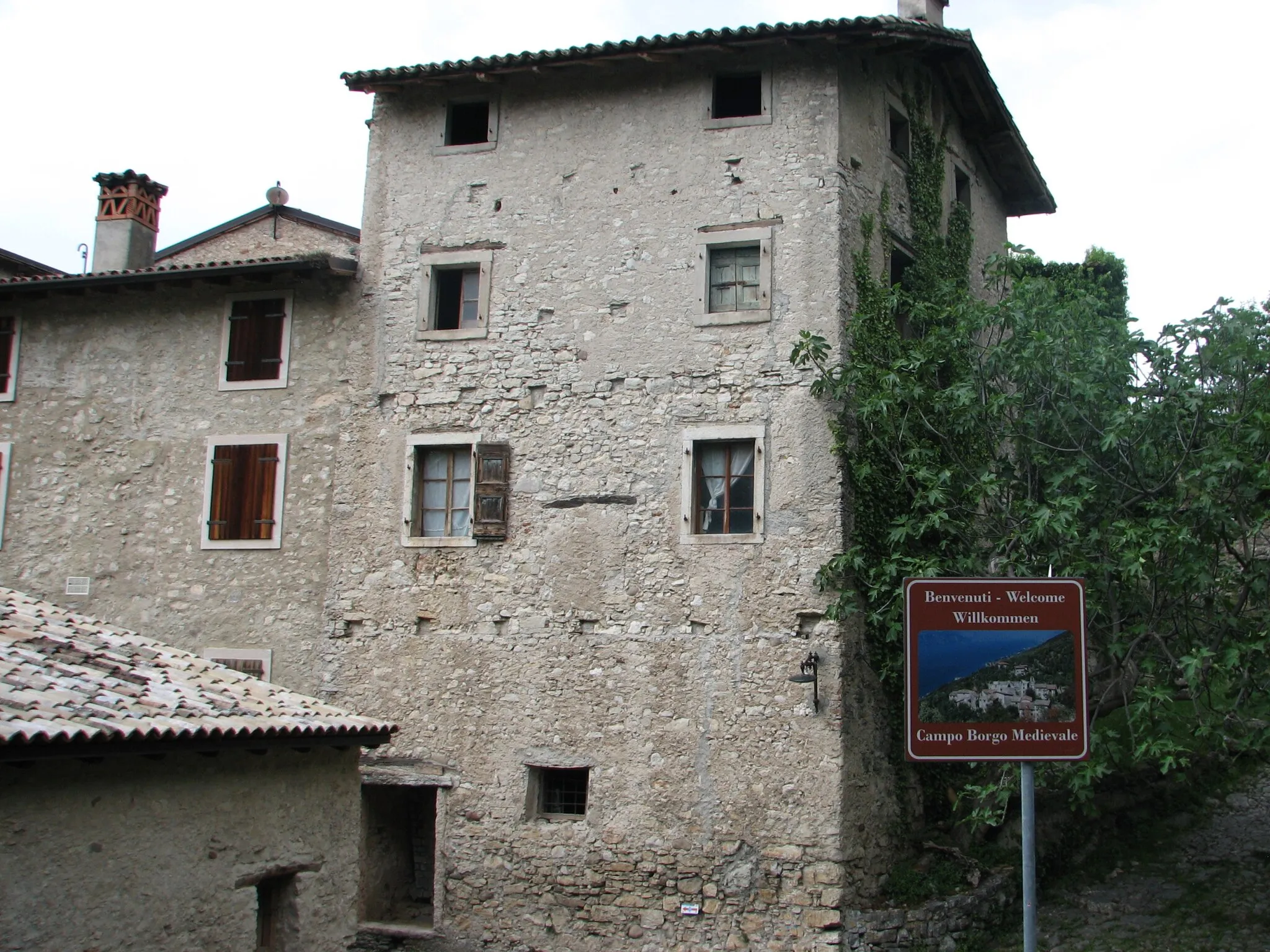 Photo showing: Medieval village of Campo (Brenzone - Verona)