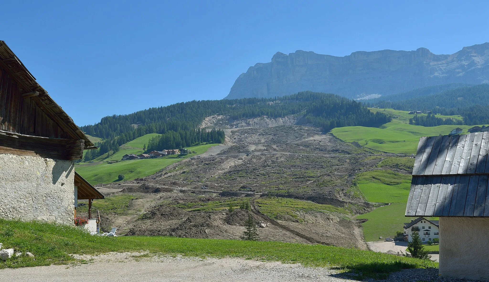 Photo showing: Landslide of December 14, 2012 in Badia South Tyrol  eight months after