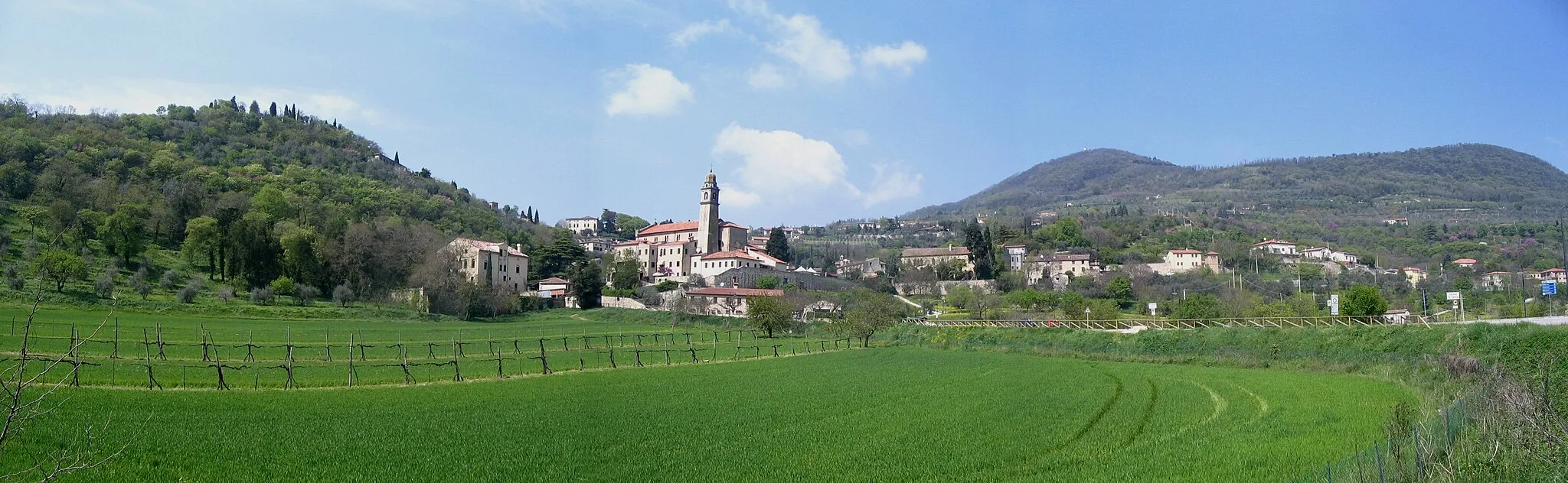 Photo showing: Arquà Petrarca - Venetie - Italie - Eglise Santa Maria - Monte Ventolone