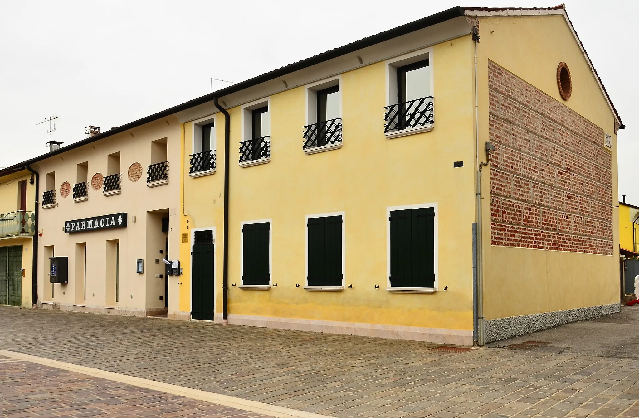 Photo showing: Foto ex municipio in piazza Papa Giovanni XXIII
