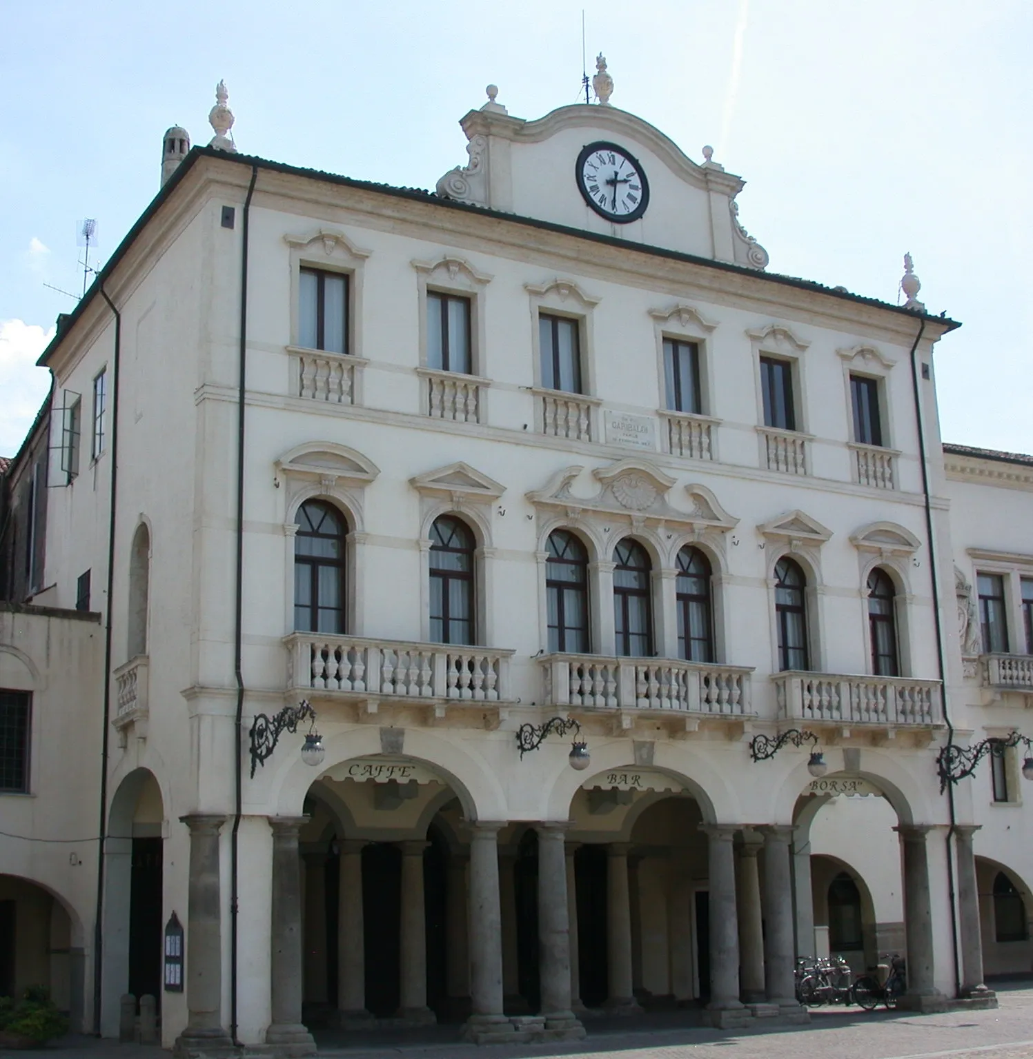 Photo showing: Il Palazzo Municipale d'Este