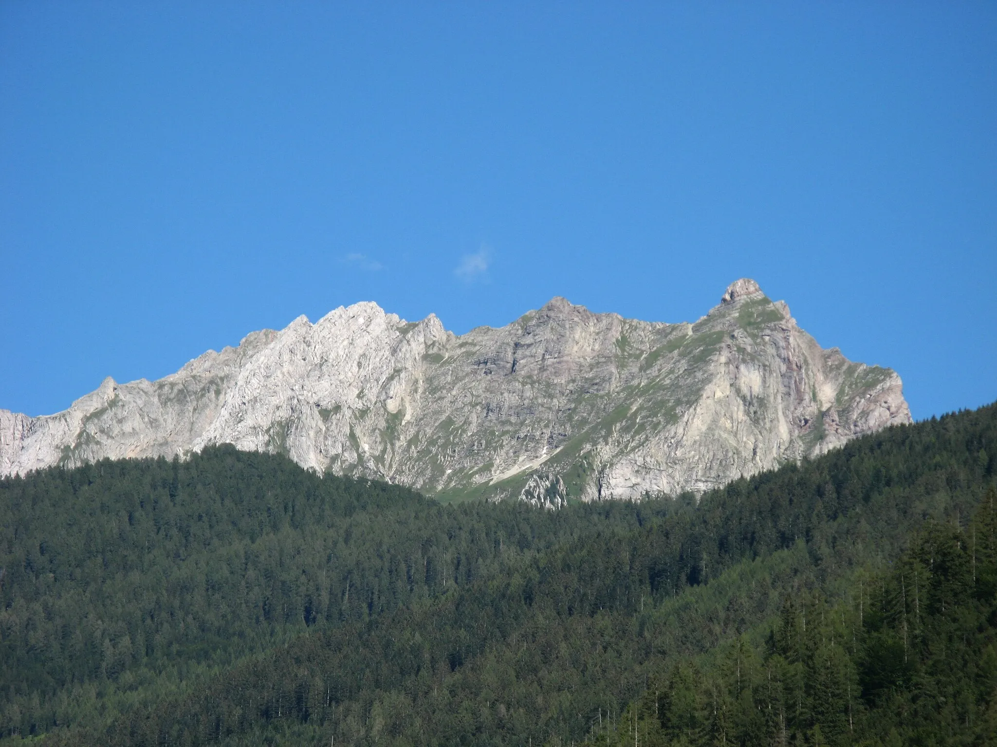 Photo showing: Vista del monte Talvena da La Valle Agordina, da K92.
