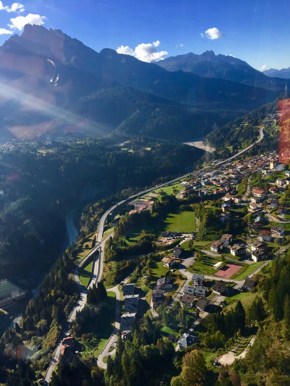 Photo showing: Lozzo di Cadore dall'alto