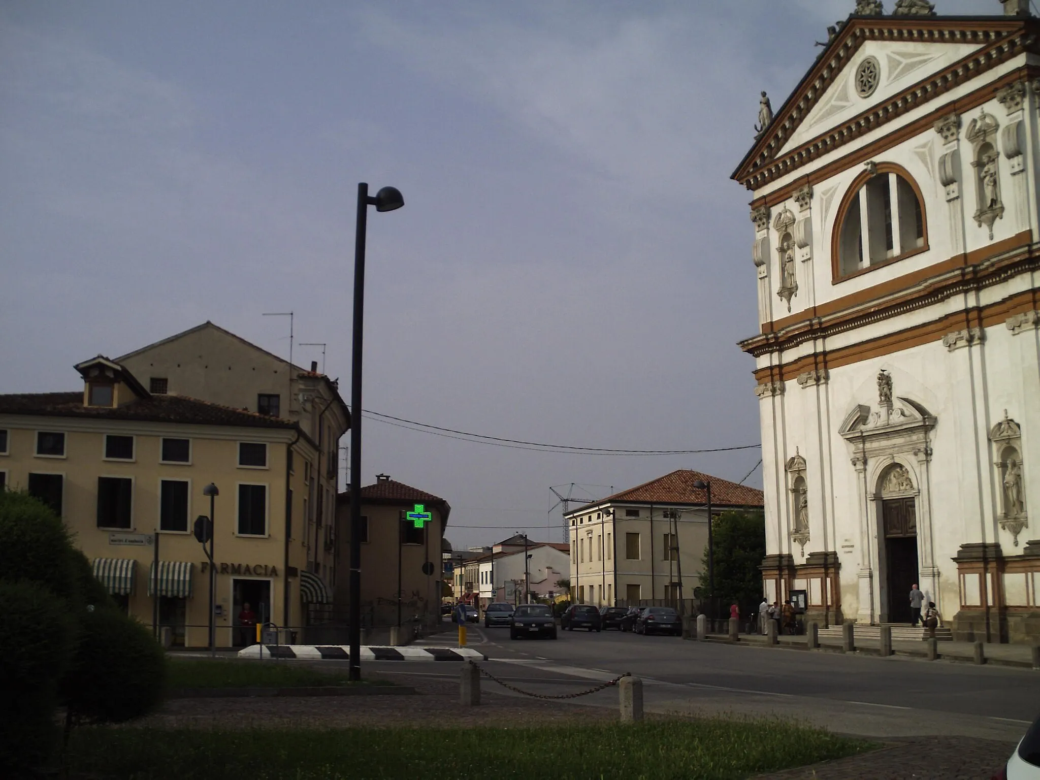 Photo showing: View of Tribano, Italy