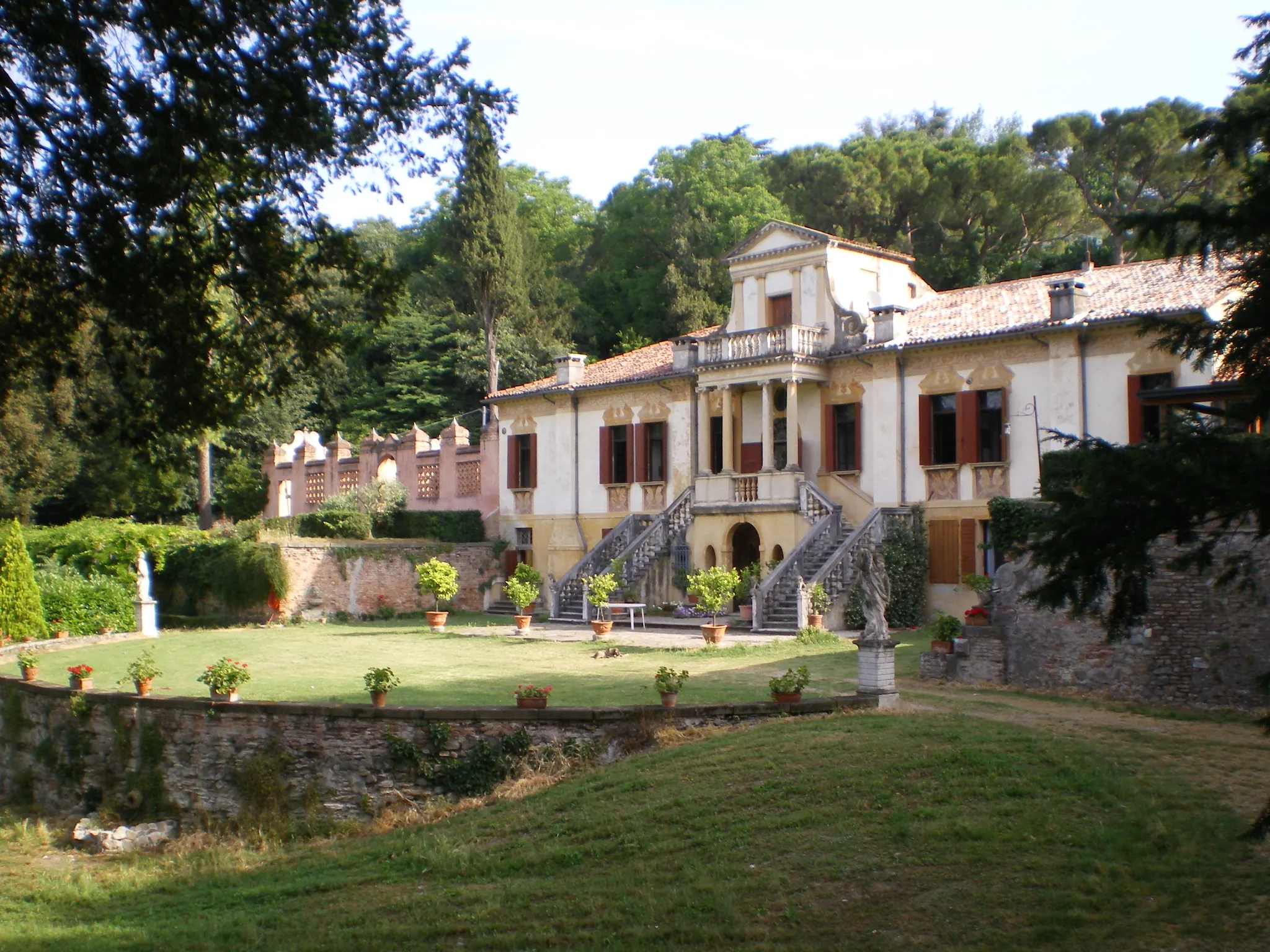 Photo showing: La villa di Byron