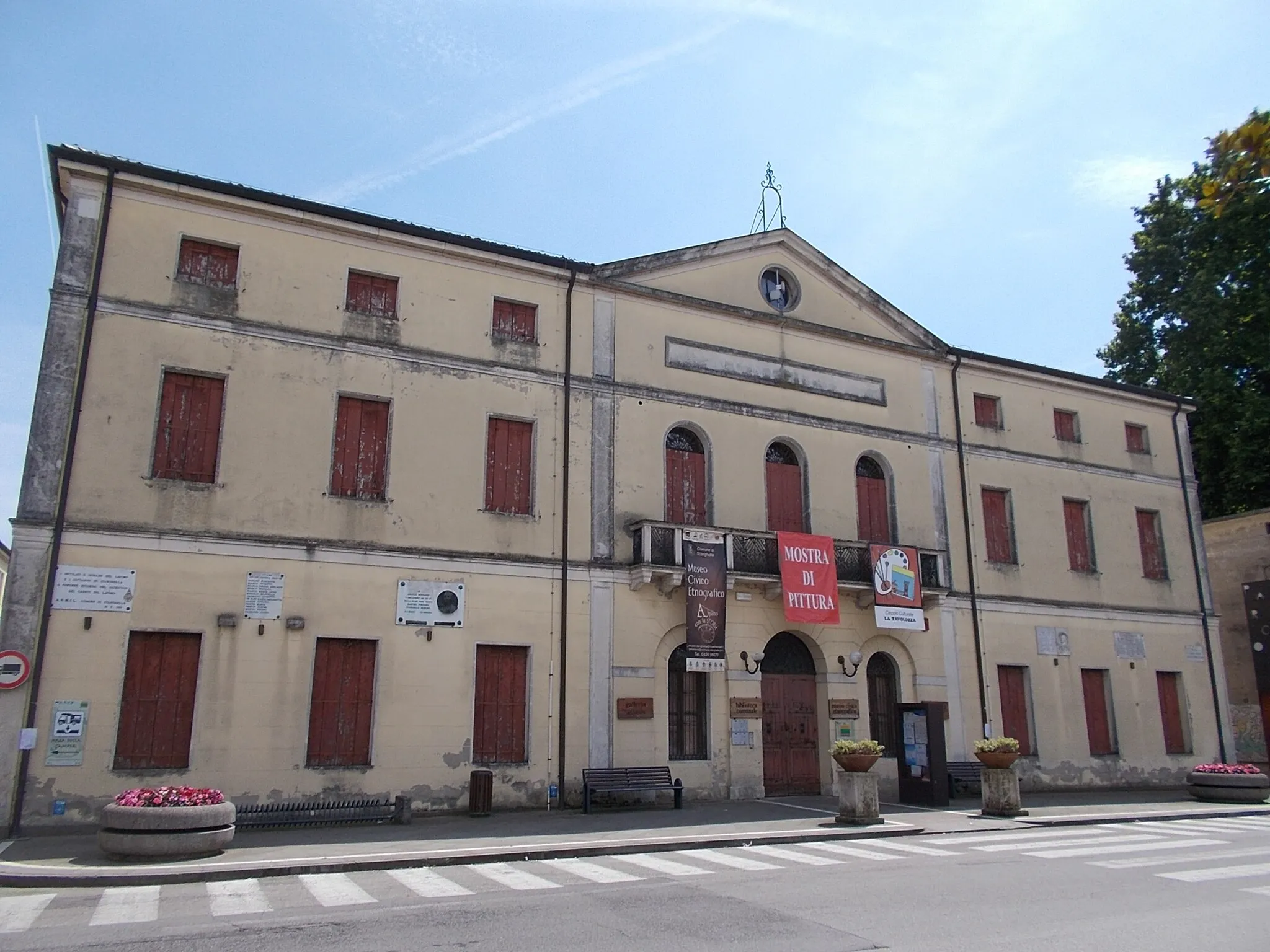 Photo showing: Stanghella - a könyvtár épülete
