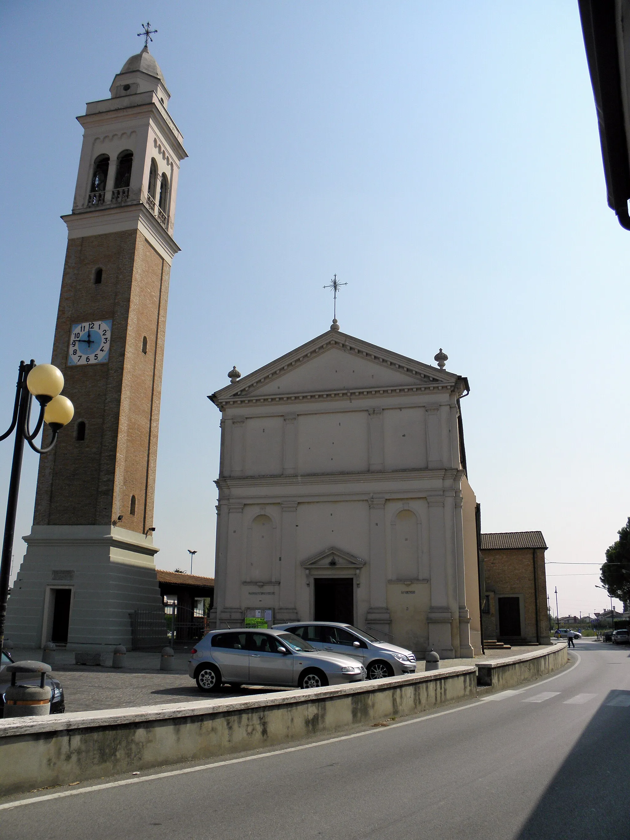 Photo showing: Polverara: la chiesa parrocchiale di San Fidenzio.