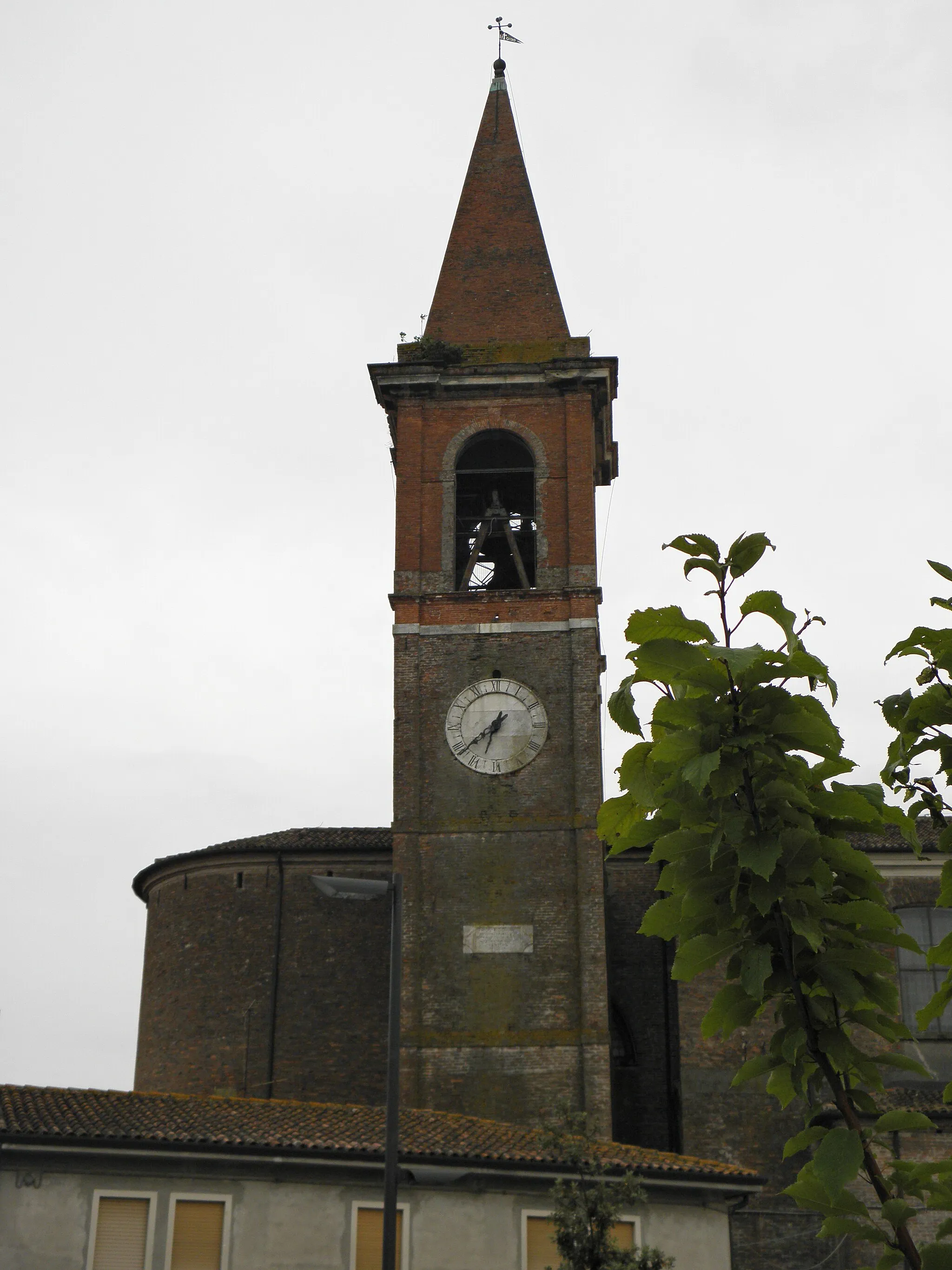 Photo showing: Church tower of San Giovanni Battista church in Costa di Rovigo, province of Rovigo .