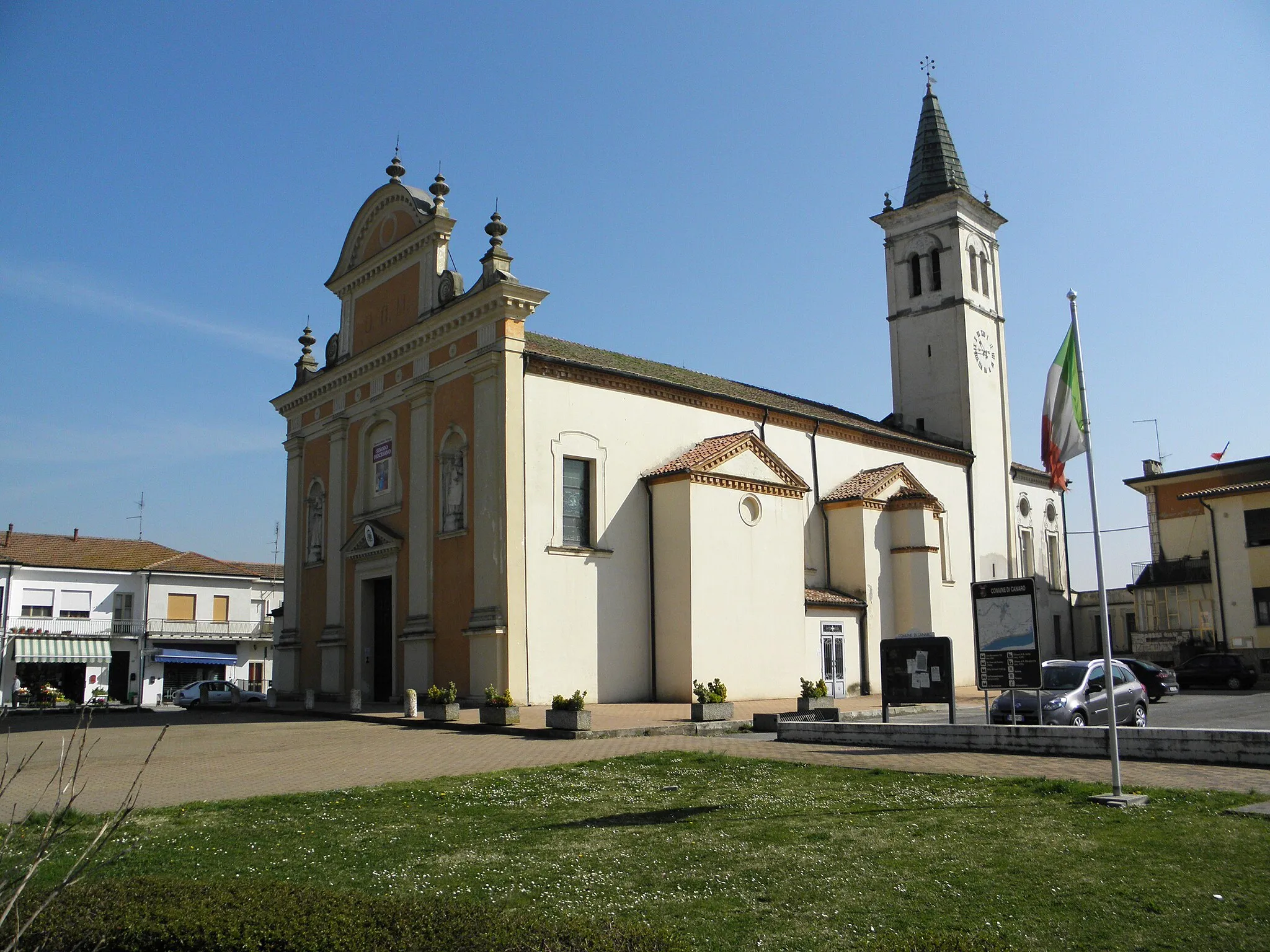 Photo showing: Canaro: la parrocchiale di Santa Sofia.