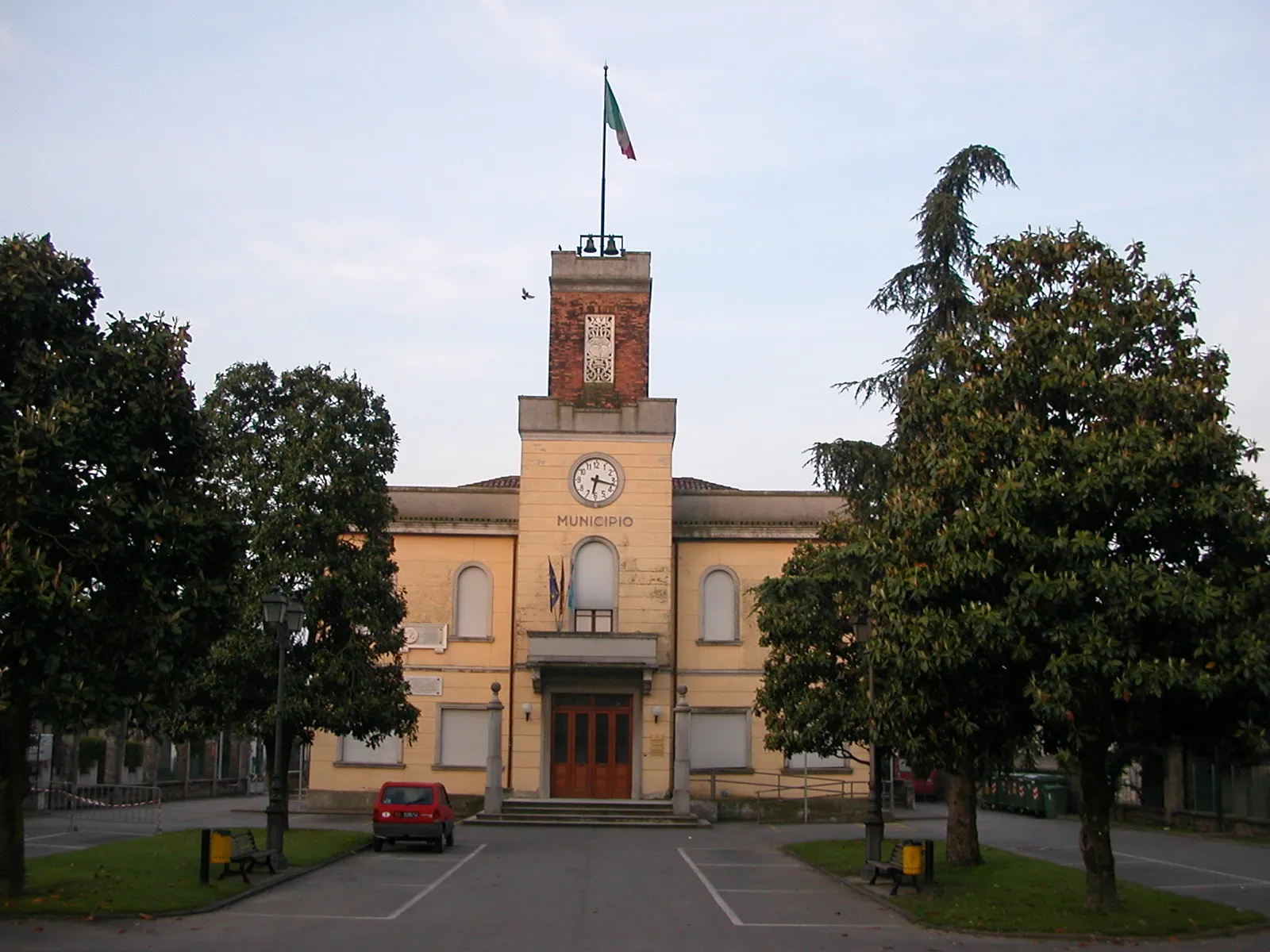 Photo showing: Municipio, sede dell'amministrazione comunale di Pettorazza Grimani, provincia di Rovigo.