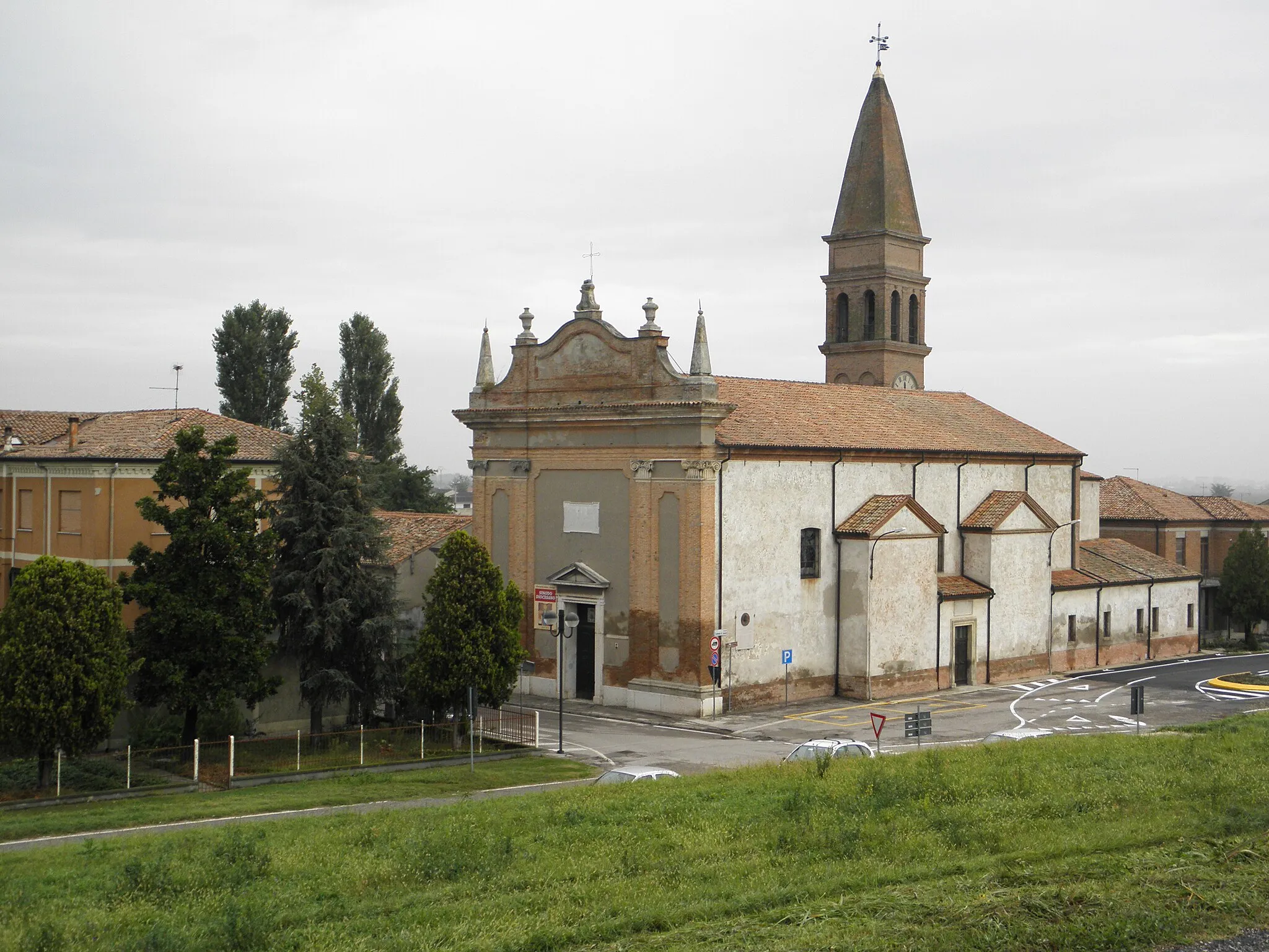 Photo showing: Saint Mary Church in Villanova Marchesana, province of Rovigo.