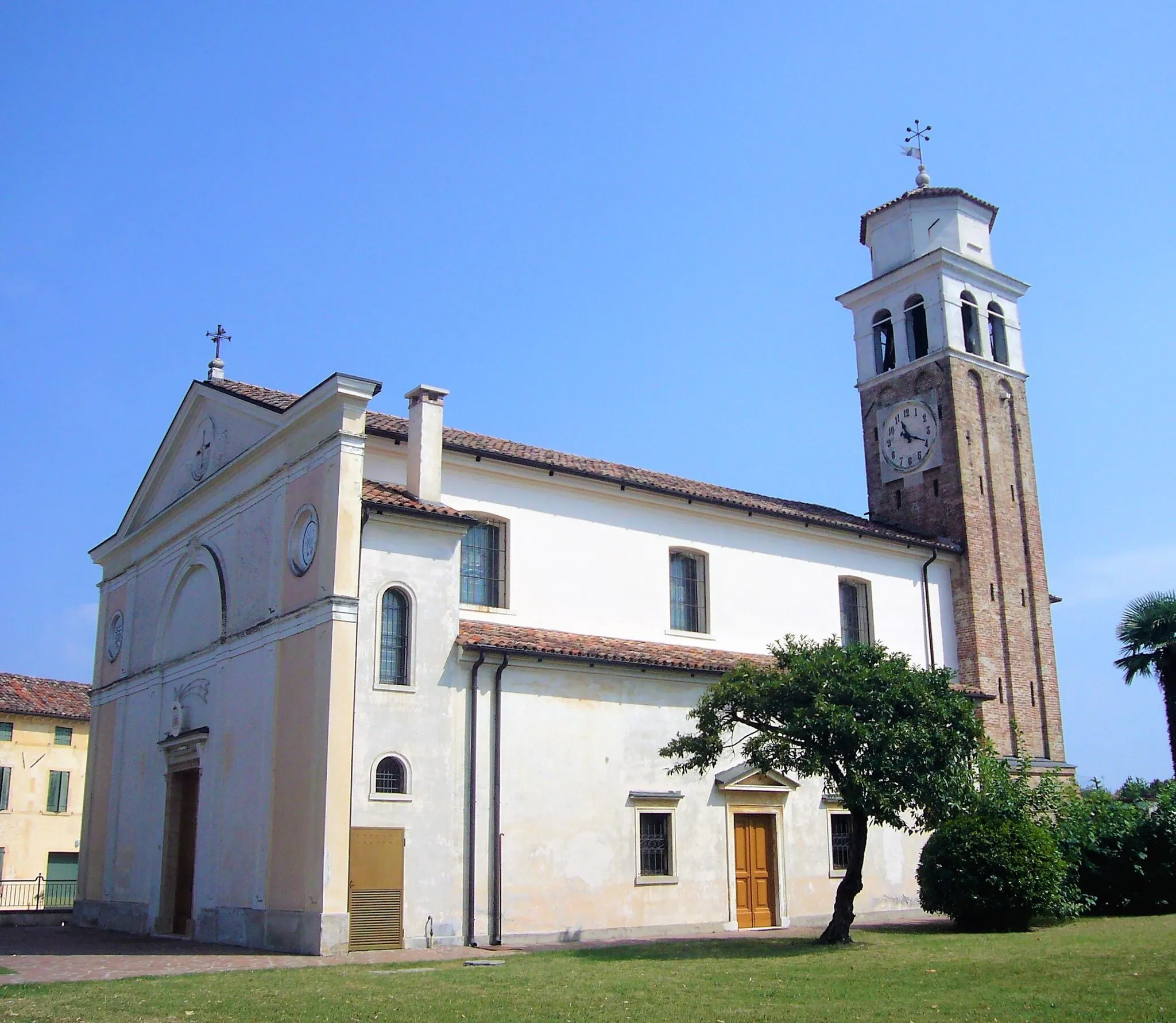 Photo showing: La chiesa parrocchiale di Ponzano Veneto